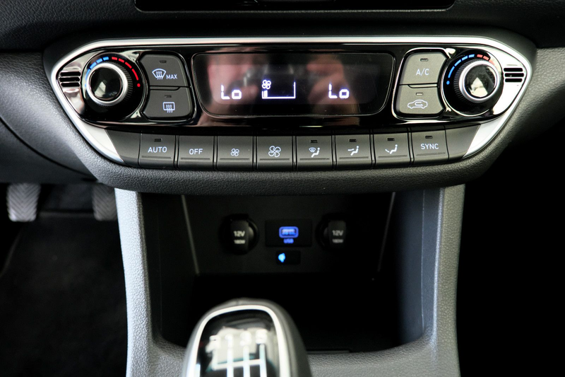 Hyundai i30 Trend Mild-Hybrid Navigationspaket Deutsch — photo 13
