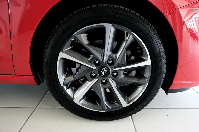 Hyundai i30 Trend Mild-Hybrid Navigationspaket Deutsch — photo 14