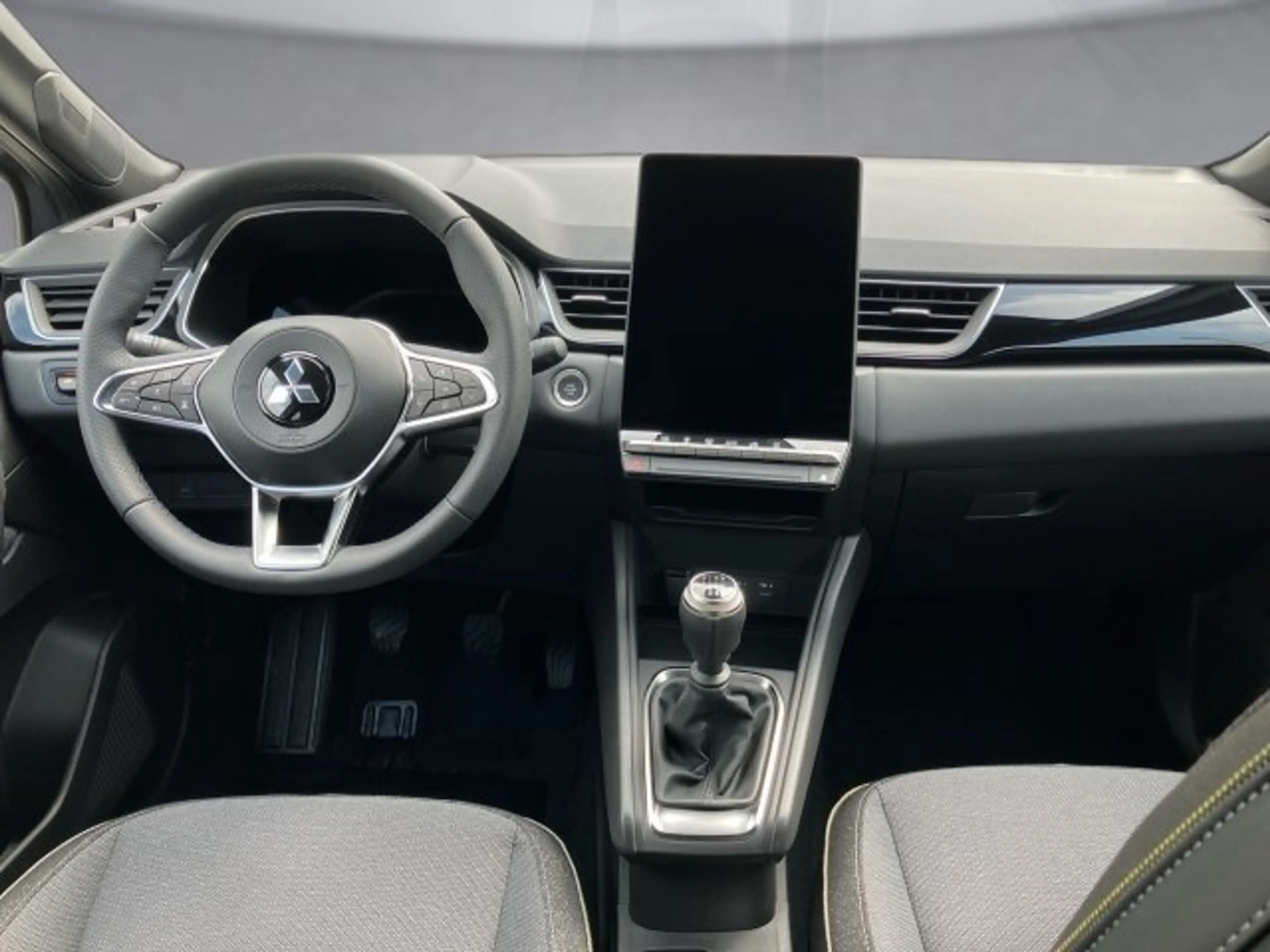 Mitsubishi Grandis 1,3 Petrol Intense S+C+T 26 — photo 9
