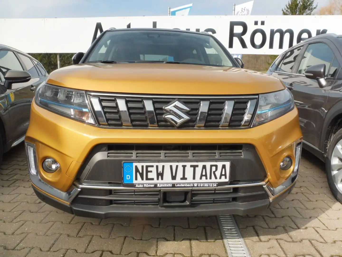 Suzuki Vitara Comfort+ Allgrip Hybrid Jaune - 2