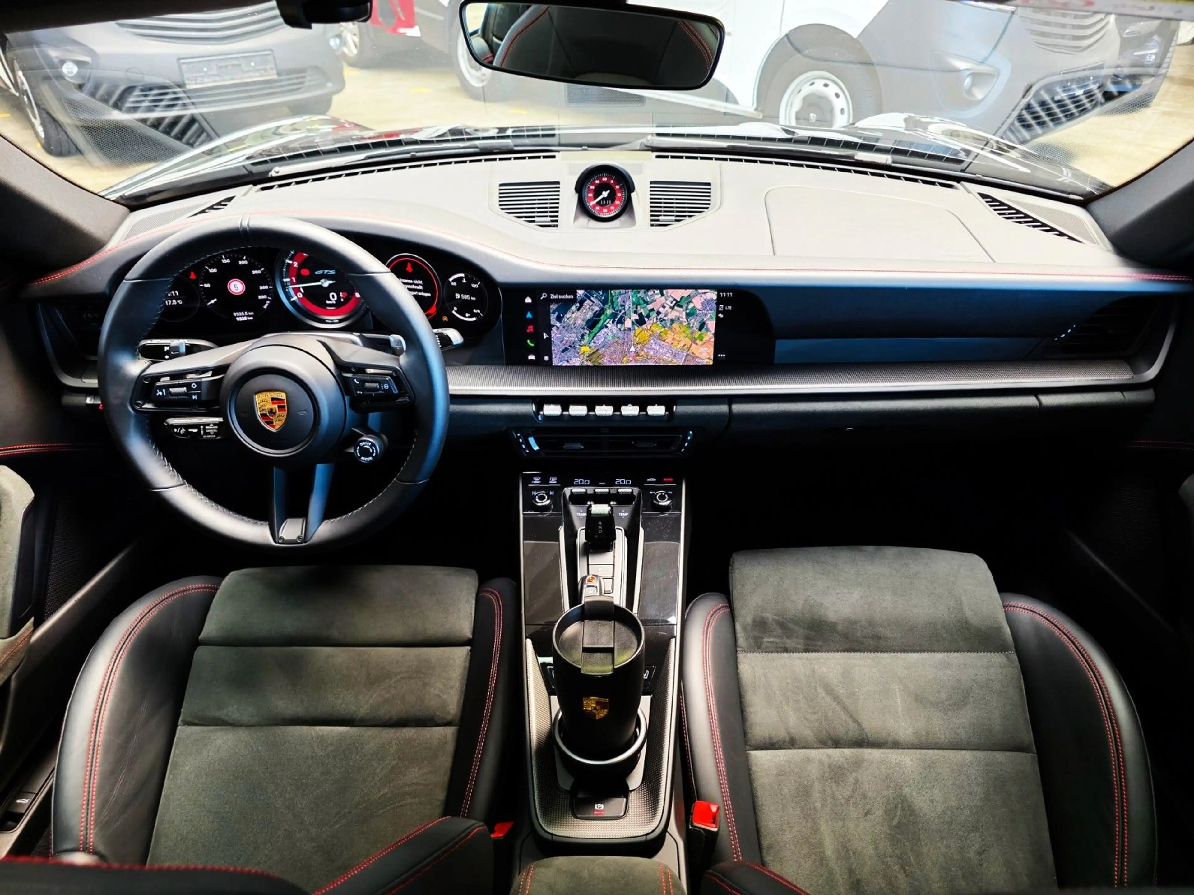 Porsche 911 Carrera GTS 360° Pano 3JahrePorscheGarantie! — photo 9