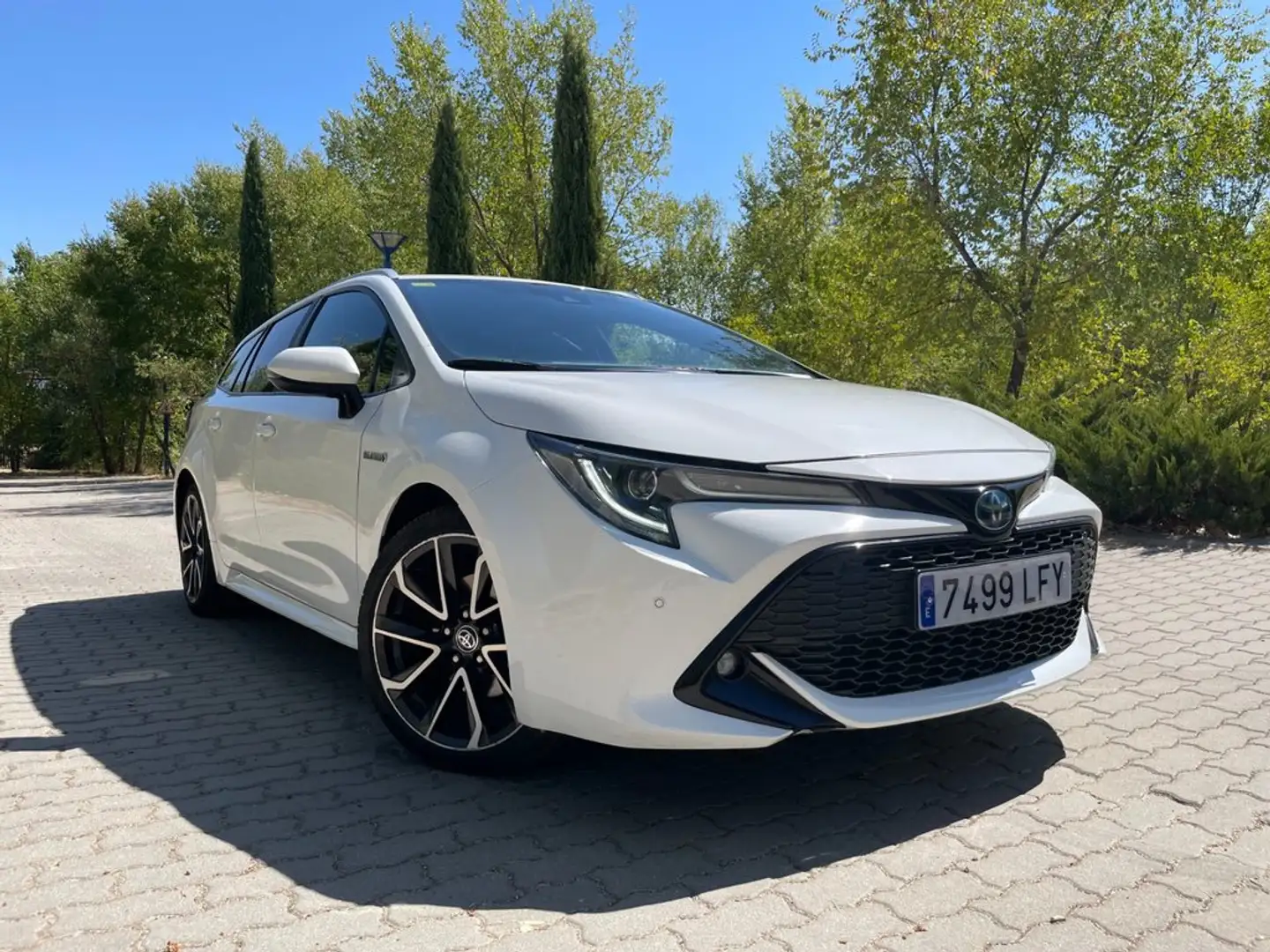 Toyota Corolla 2.0 180H FEEL ECVT TOURING SPORT Blanco - 2