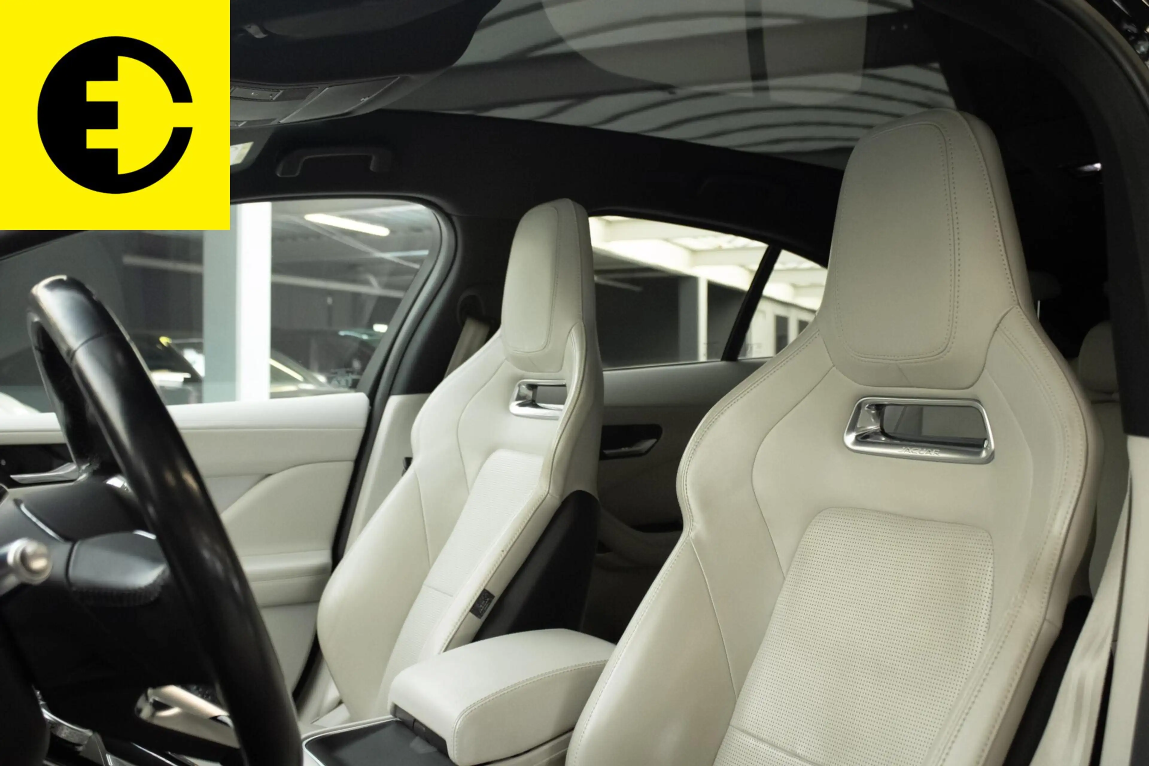 Jaguar I-Pace EV400 S 90 kWh |SOH 79.9% | Stoelverkoeling | Pano — photo 4