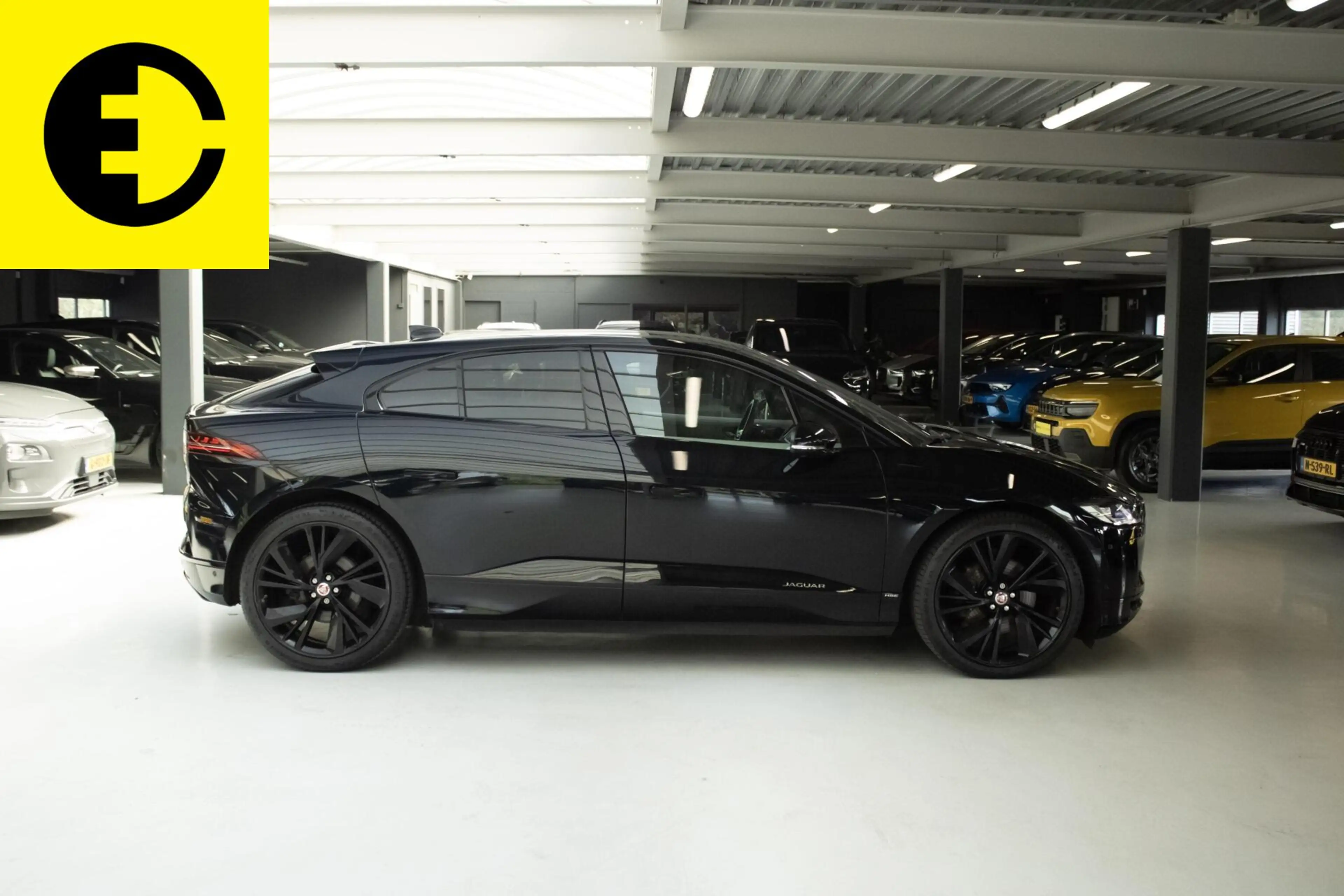 Jaguar I-Pace EV400 S 90 kWh |SOH 79.9% | Stoelverkoeling | Pano — photo 11