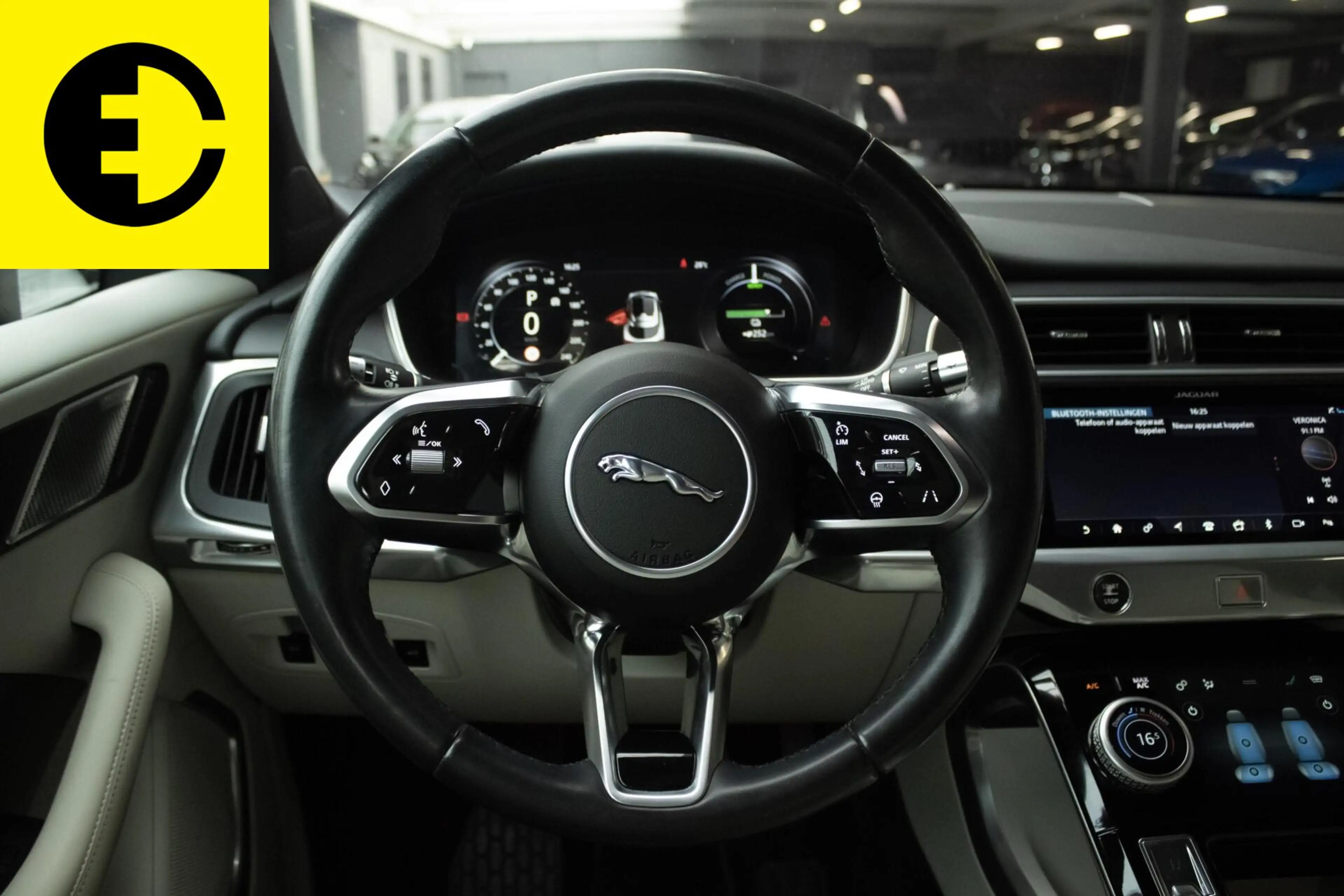 Jaguar I-Pace EV400 S 90 kWh |SOH 79.9% | Stoelverkoeling | Pano — photo 3