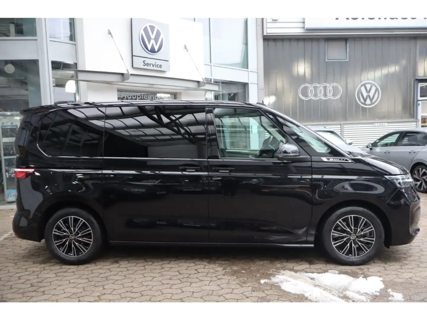 Volkswagen T7 Multivan 2,0 TDI DSG 6-Sitzer GJ AHK SH KÜ Noir - 2