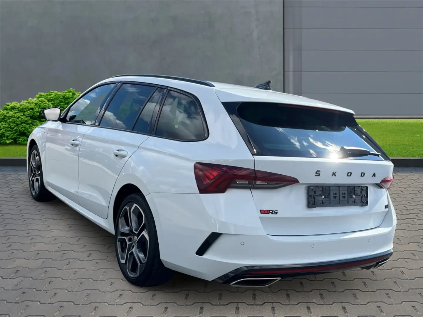 Skoda Octavia Combi RS iV 1.4 TSI Alufelgen+Navi+Klimaautomatik Weiß - 2