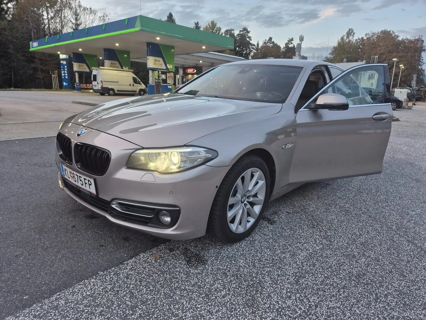 BMW 530 530d+xDrive+Aut. Bronze - 1