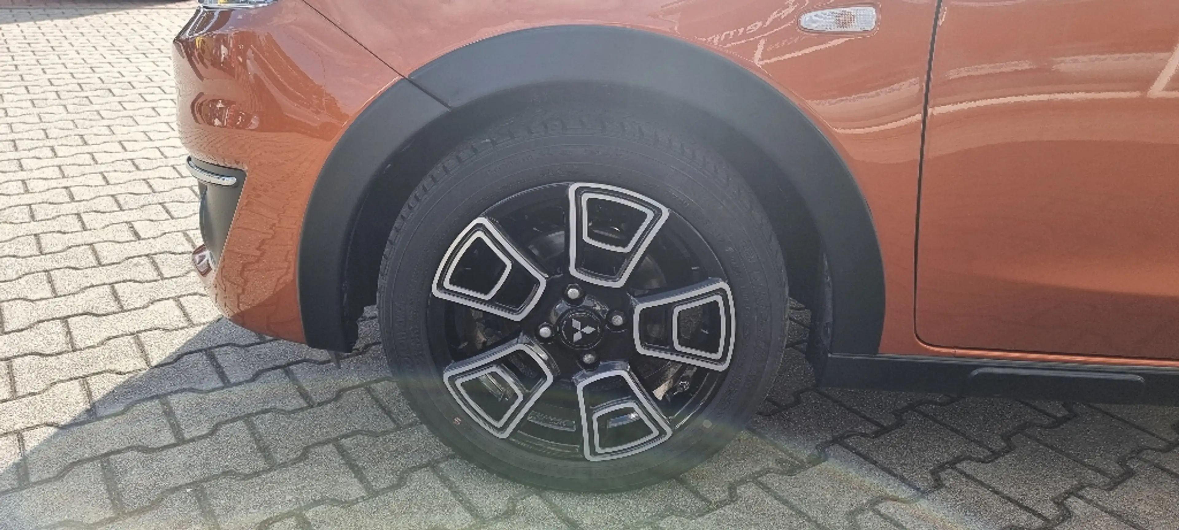 Mitsubishi Space Star Edition+ m. Cross-Paket 1.2 — photo 14