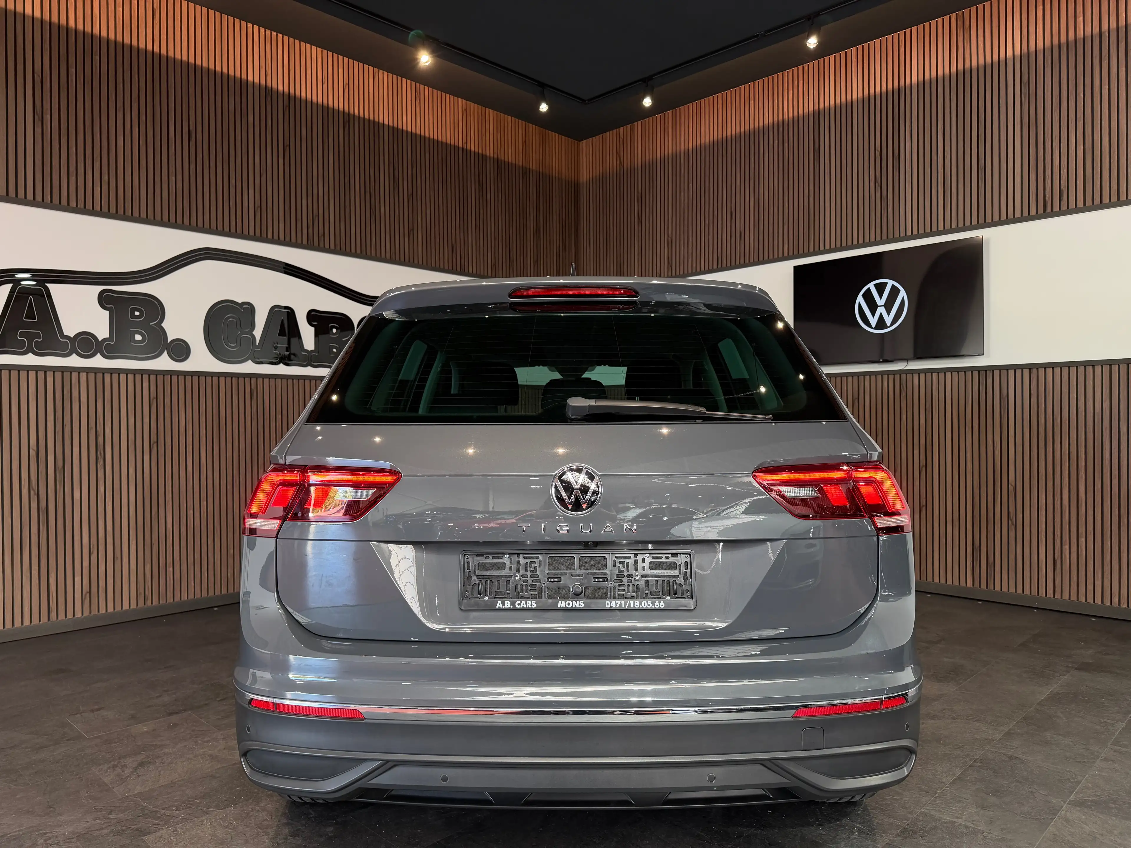 Volkswagen Tiguan 1.5 TSI Active - GARANTIE 12M - 1ERPRO — photo 5