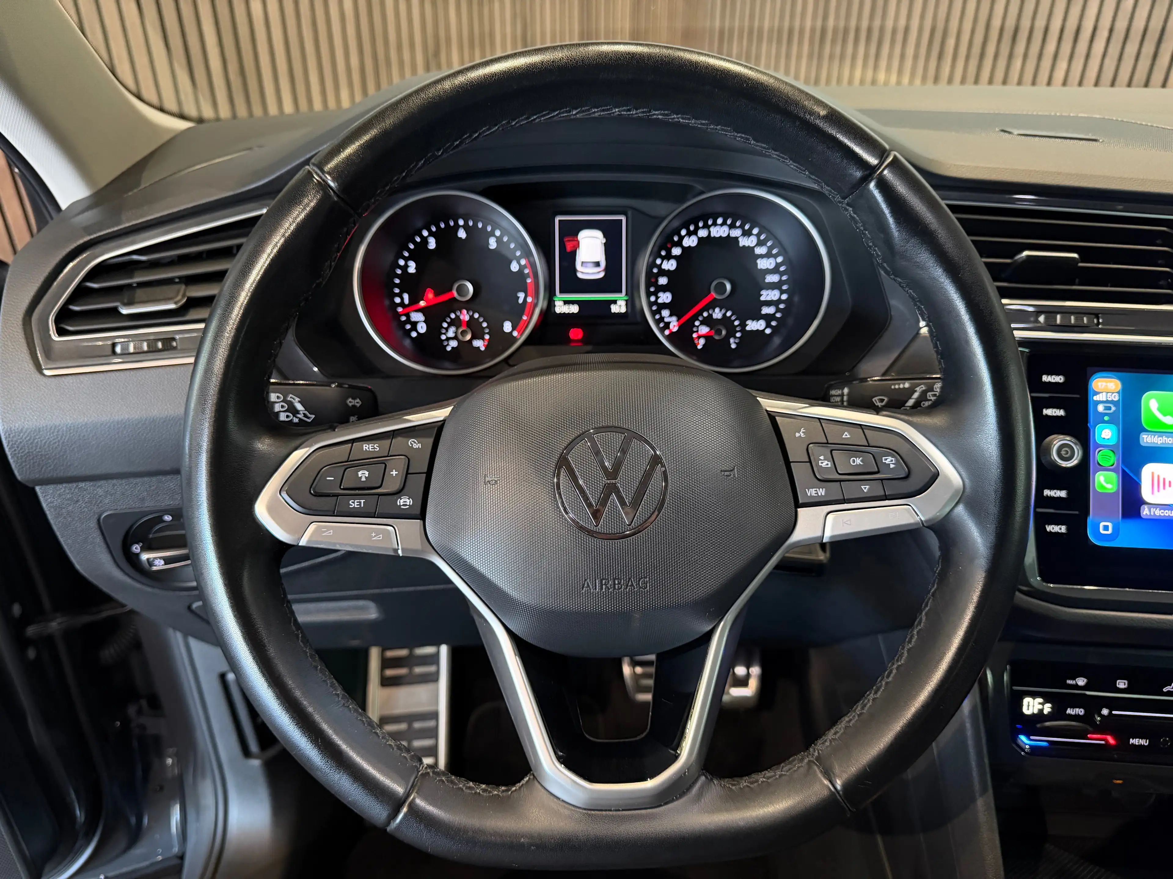 Volkswagen Tiguan 1.5 TSI Active - GARANTIE 12M - 1ERPRO — photo 11