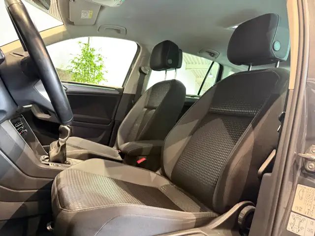 Volkswagen Tiguan view 8