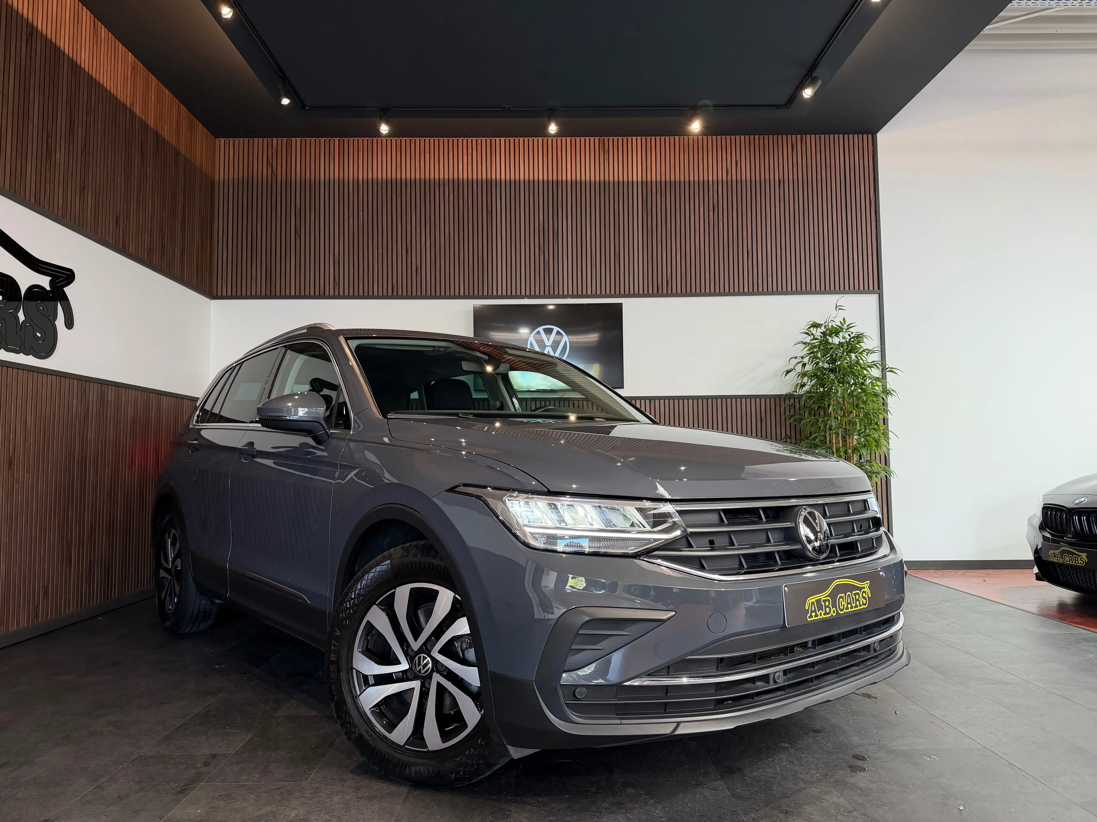 Volkswagen Tiguan 1.5 TSI Active - GARANTIE 12M - 1ERPRO — photo 3