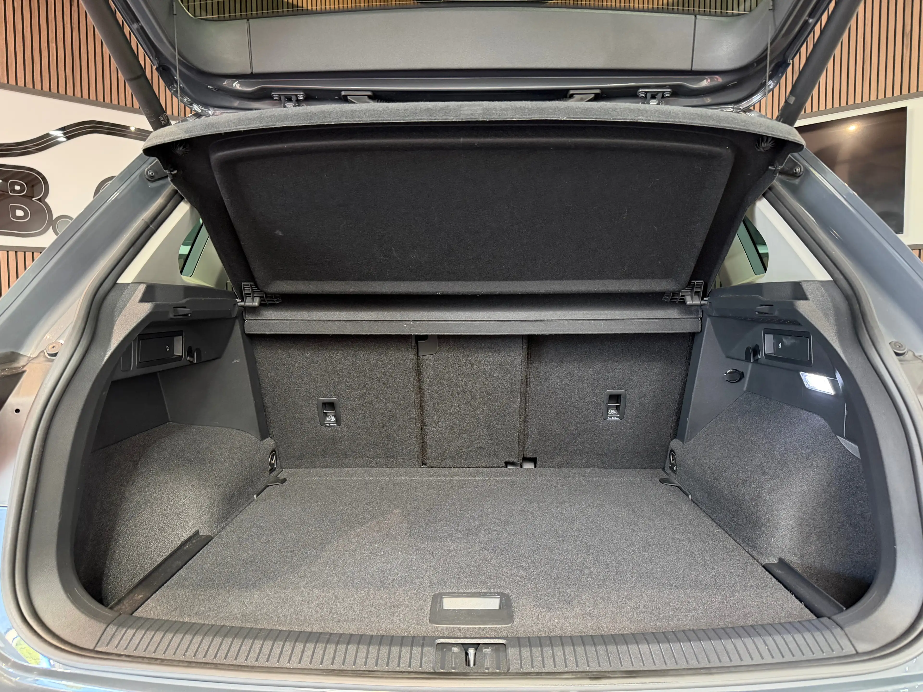 Volkswagen Tiguan 1.5 TSI Active - GARANTIE 12M - 1ERPRO — photo 20