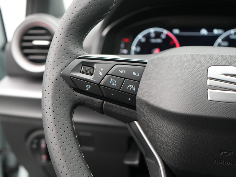 SEAT Arona FR Black Edition DSG KEYLESS CARPLAY AH — photo 7