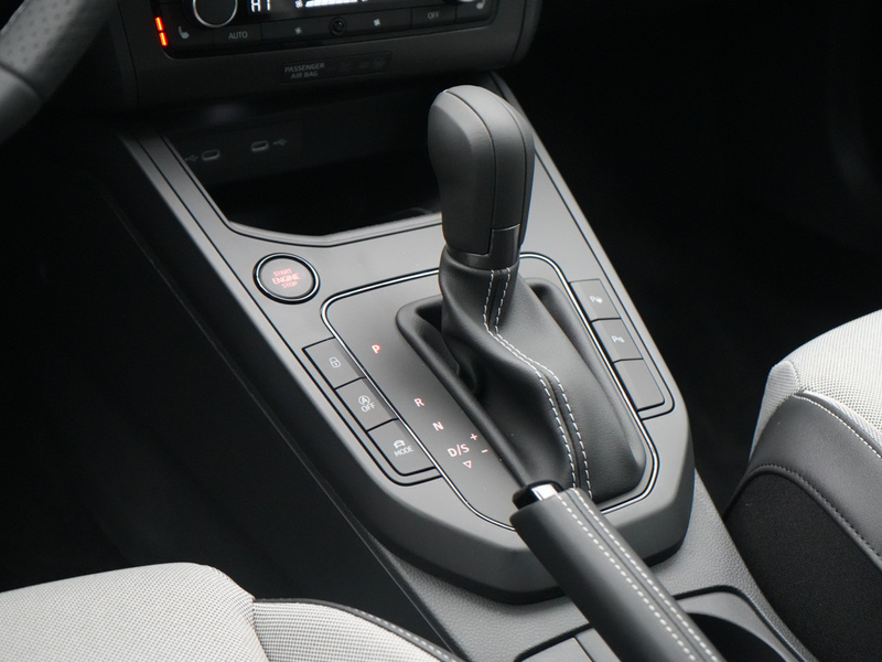 SEAT Arona FR Black Edition DSG KEYLESS CARPLAY AH — photo 9