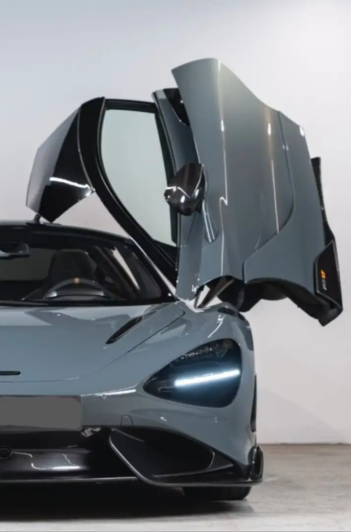 McLaren 765LT Coupe Negro - 1