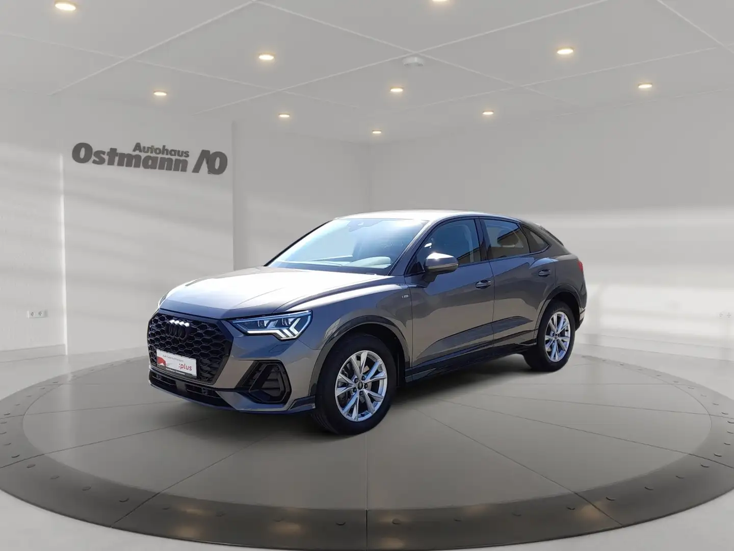 Audi Q3 Sportback 40 TFSI quattro S-Line Matrix RFK Grau - 1