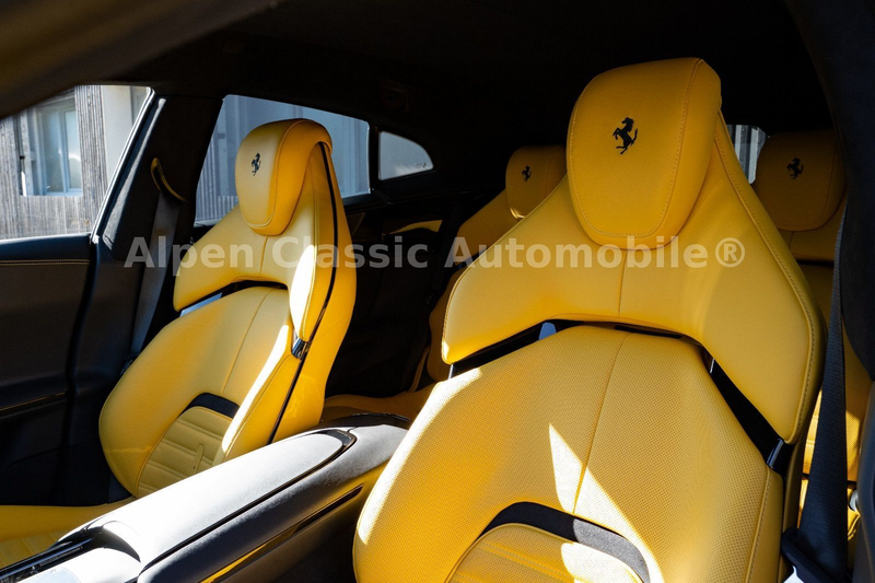 Ferrari Purosangue Atelier, Massage, Carbon, Lift — photo 3