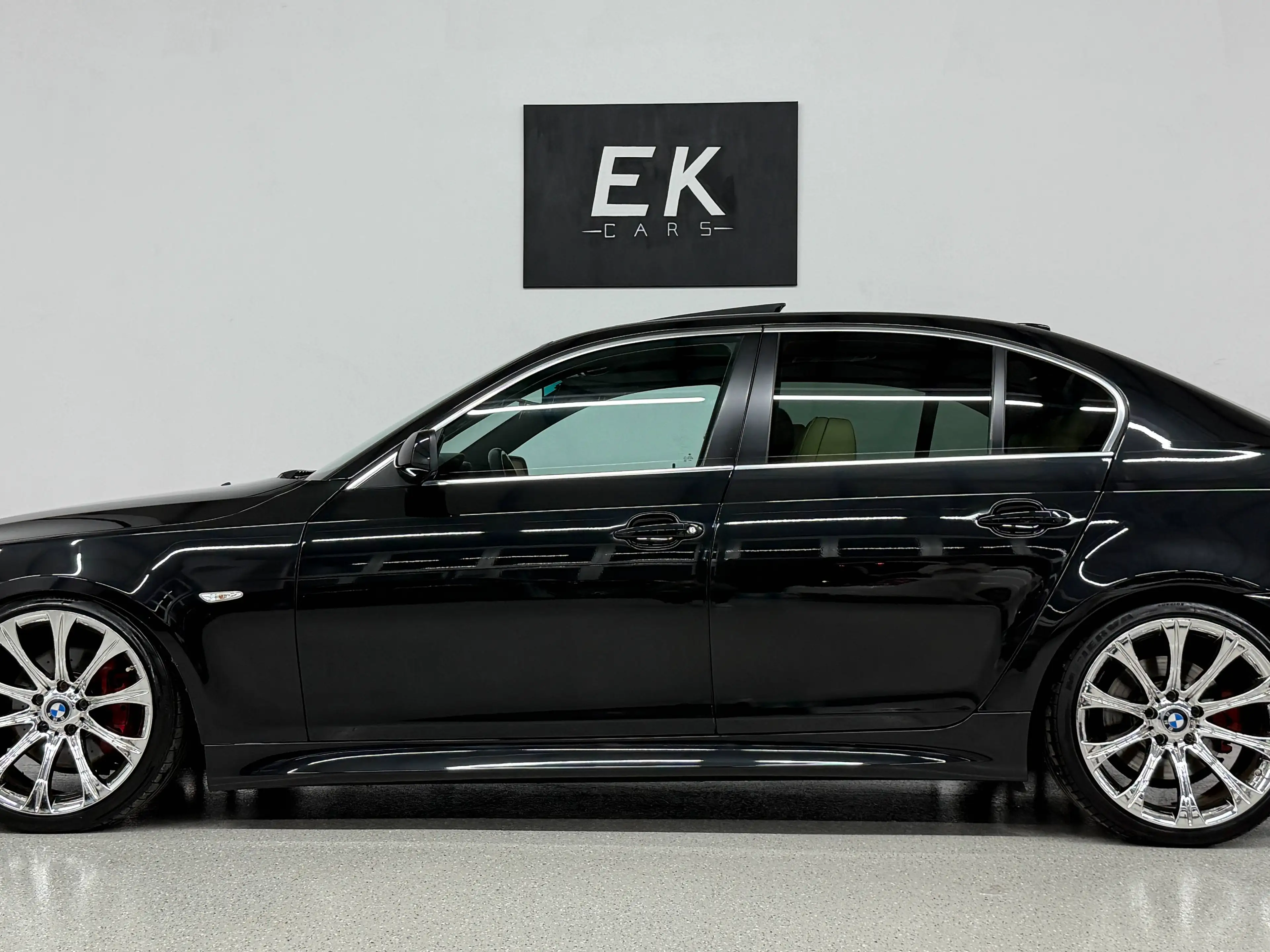 BMW 525 D AUT. M-PAKET INDIVIDUAL *M5 FELGEN* *SITZH* *SCHIEBEDACH* *PDC* *XENON* — photo 8