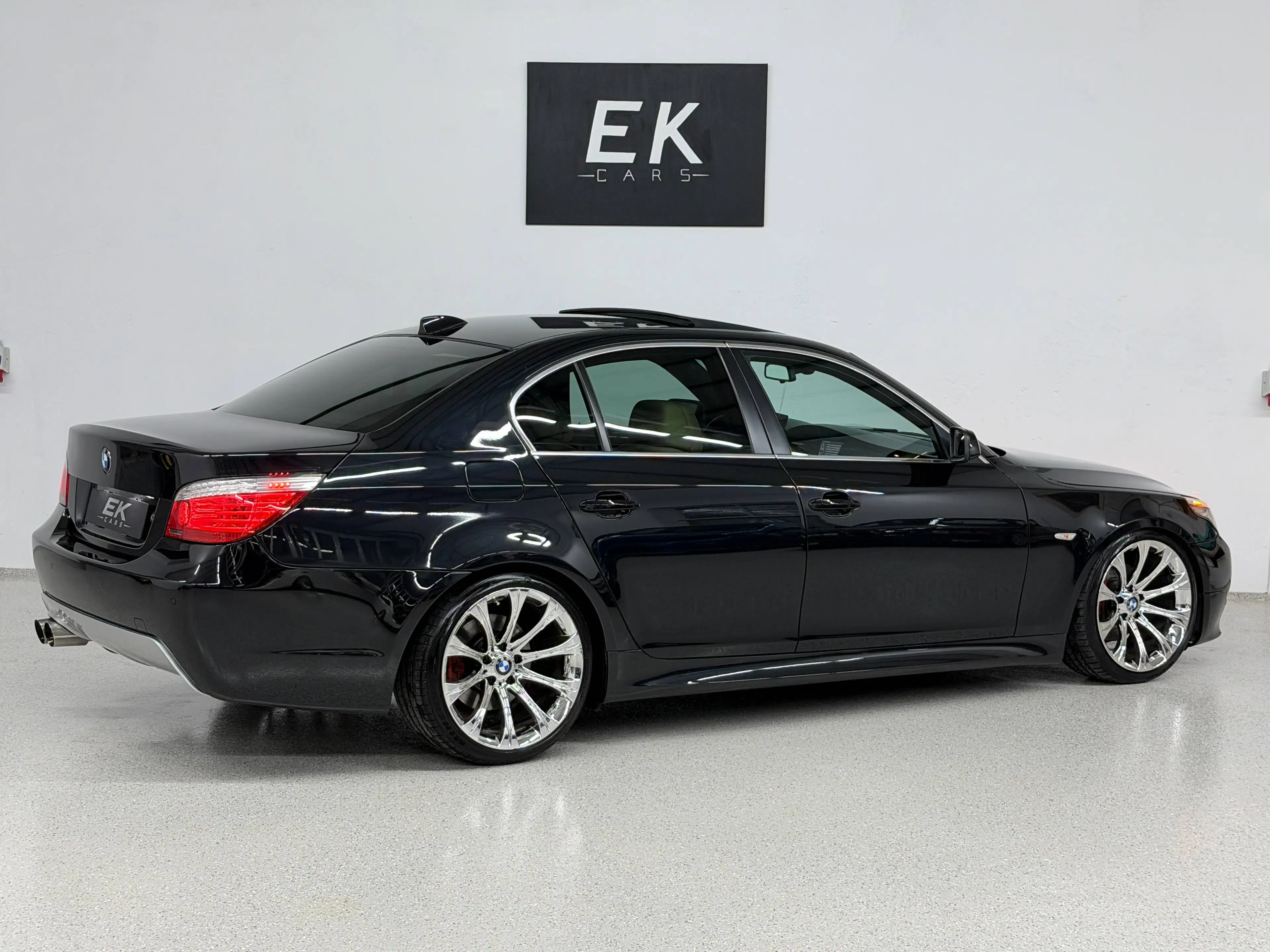 BMW 525 D AUT. M-PAKET INDIVIDUAL *M5 FELGEN* *SITZH* *SCHIEBEDACH* *PDC* *XENON* — photo 5
