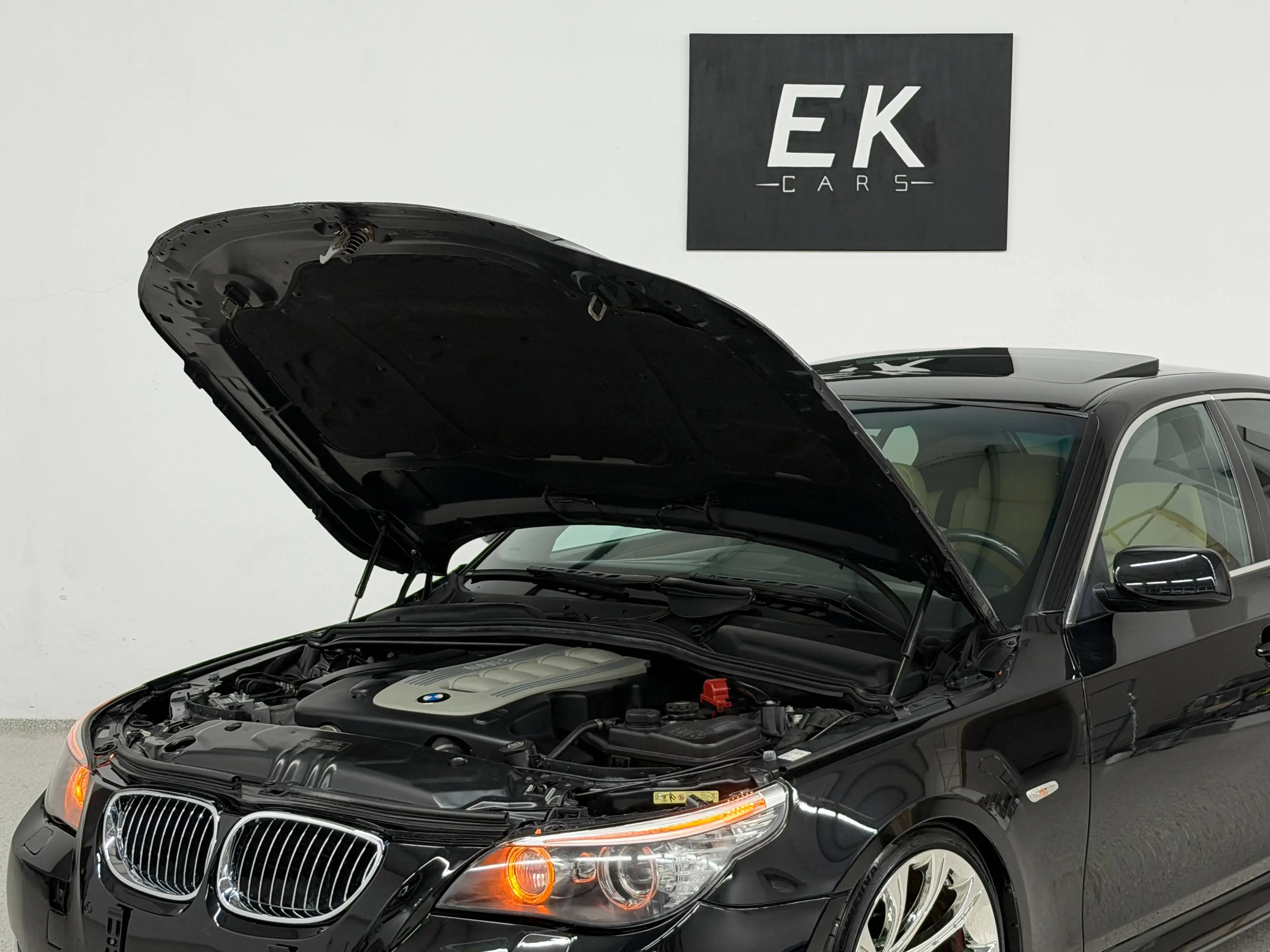 BMW 525 D AUT. M-PAKET INDIVIDUAL *M5 FELGEN* *SITZH* *SCHIEBEDACH* *PDC* *XENON* — photo 9