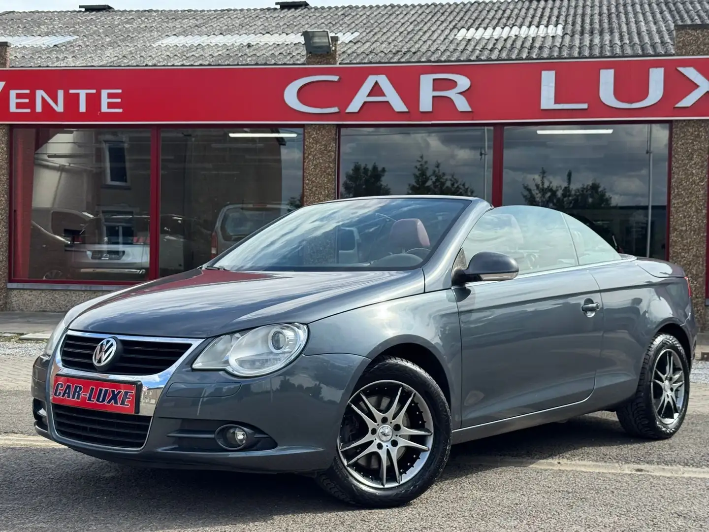 Volkswagen Eos 2.O TDI 14OCV CABRIO FAIBLE KM CAR-PASS OK Grijs - 1