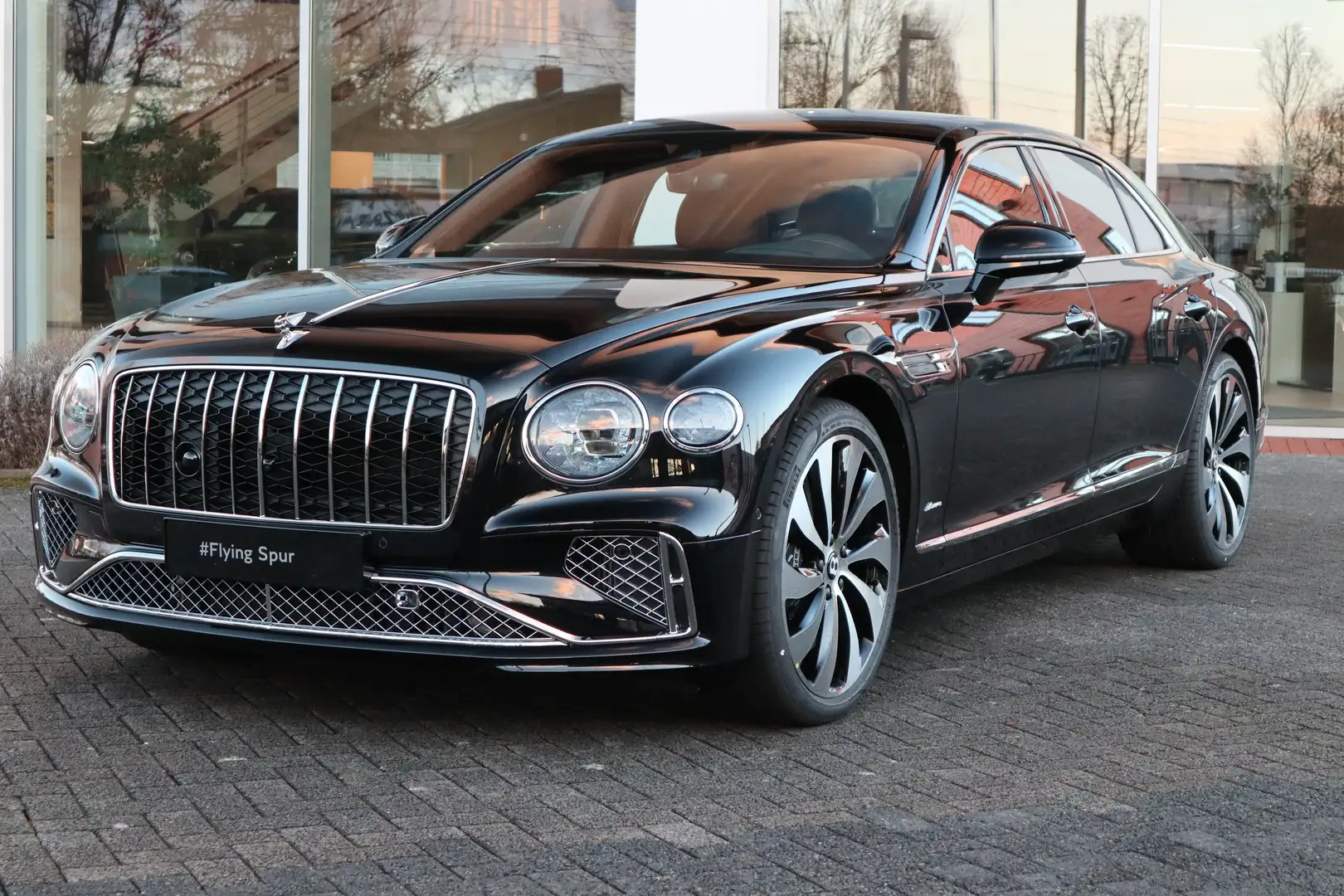 Bentley Flying Spur V8 Hybrid Azure *Rotating*22"* Чёрный - 1