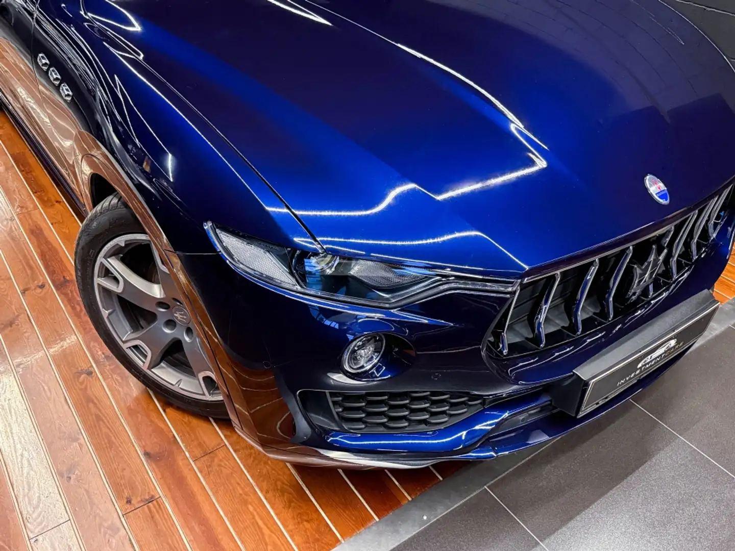 Maserati Levante 350 GranLusso Aut. Azul - 2