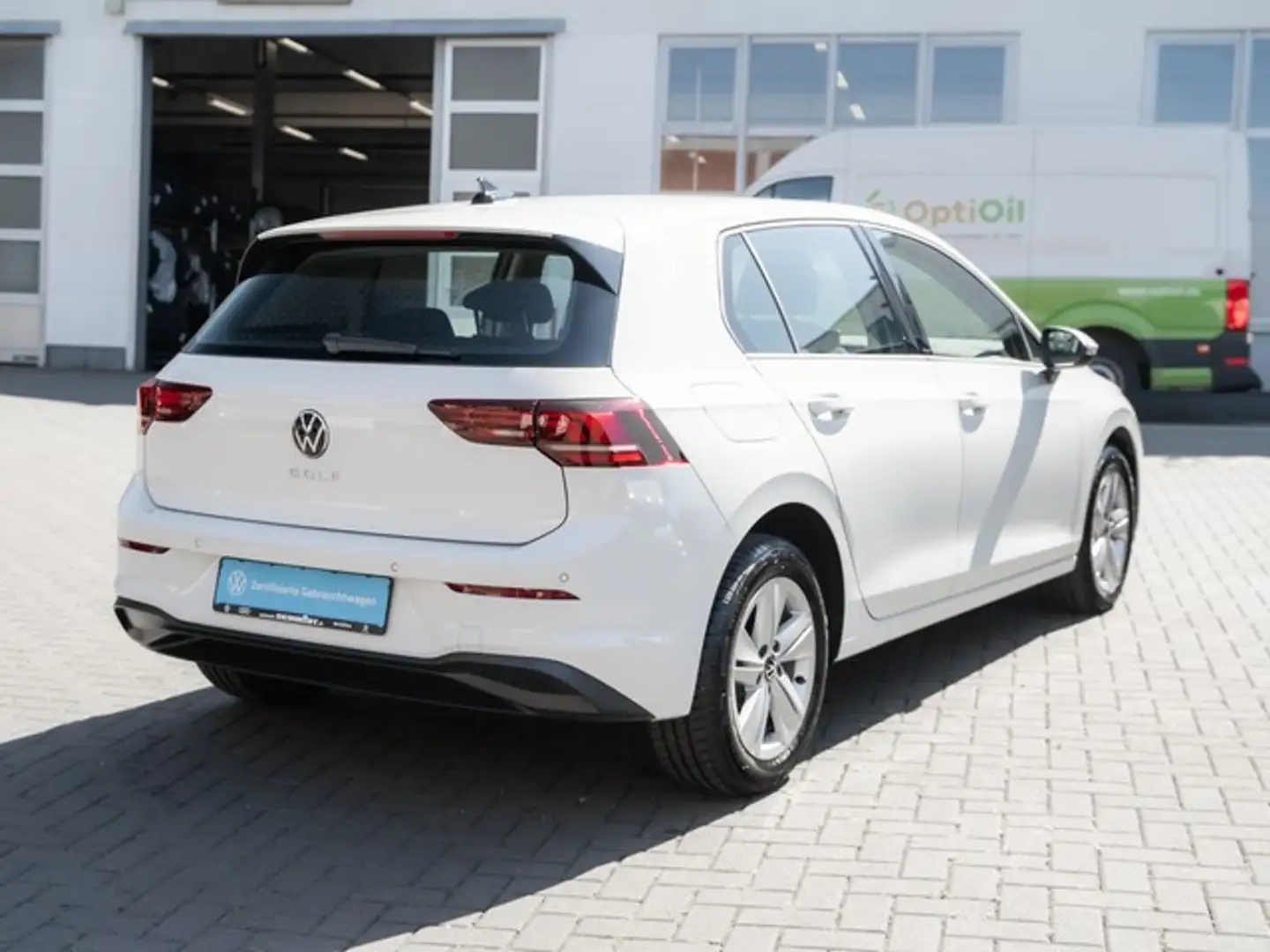 Volkswagen Golf VIII 1.5TSi Life R-Kamera ACC SideAssist LED Sitzh Weiß - 2
