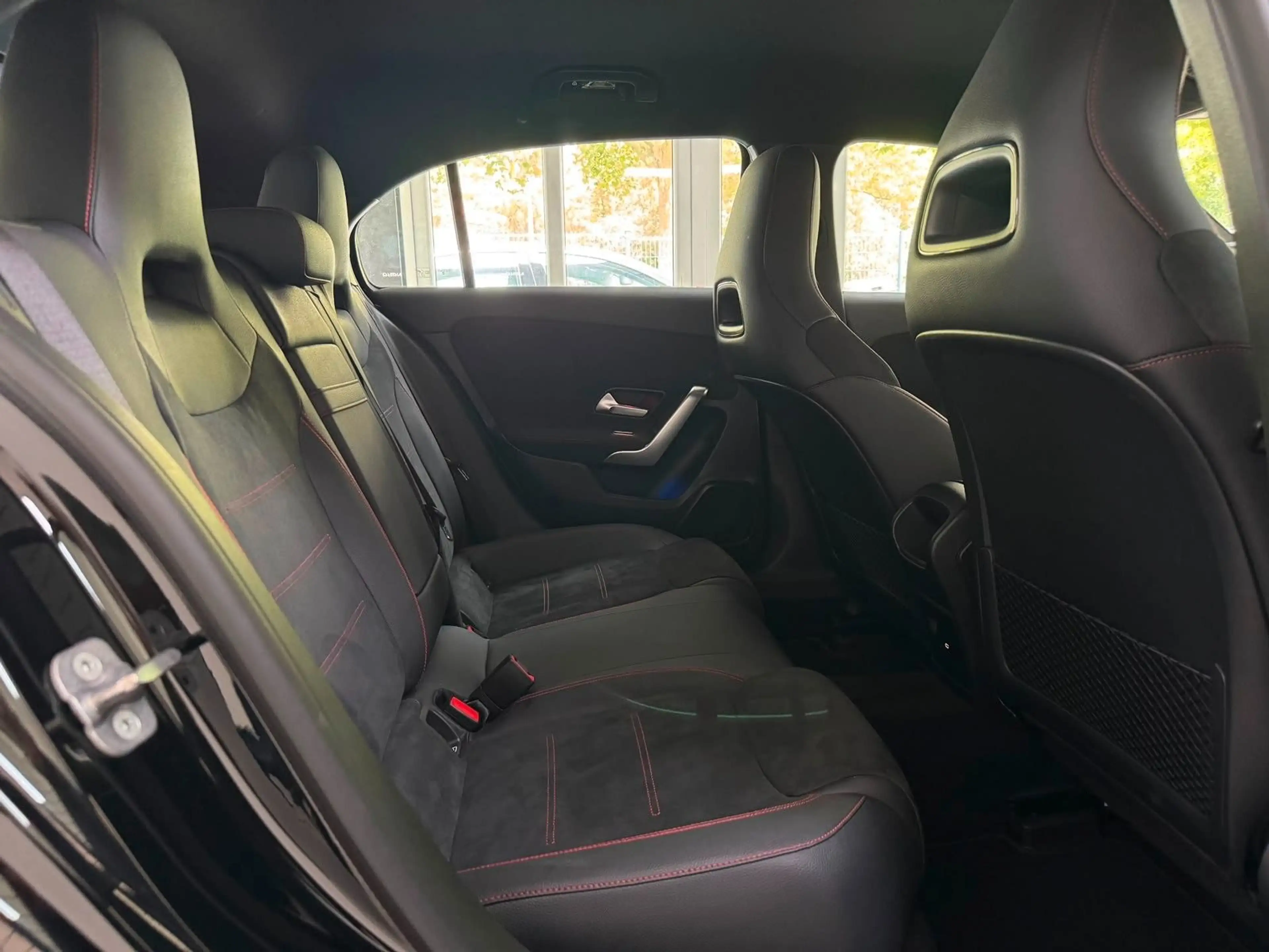 Mercedes-Benz A 180 AMG*WENIG-KM*Advanced Plus*MBUX* — photo 21