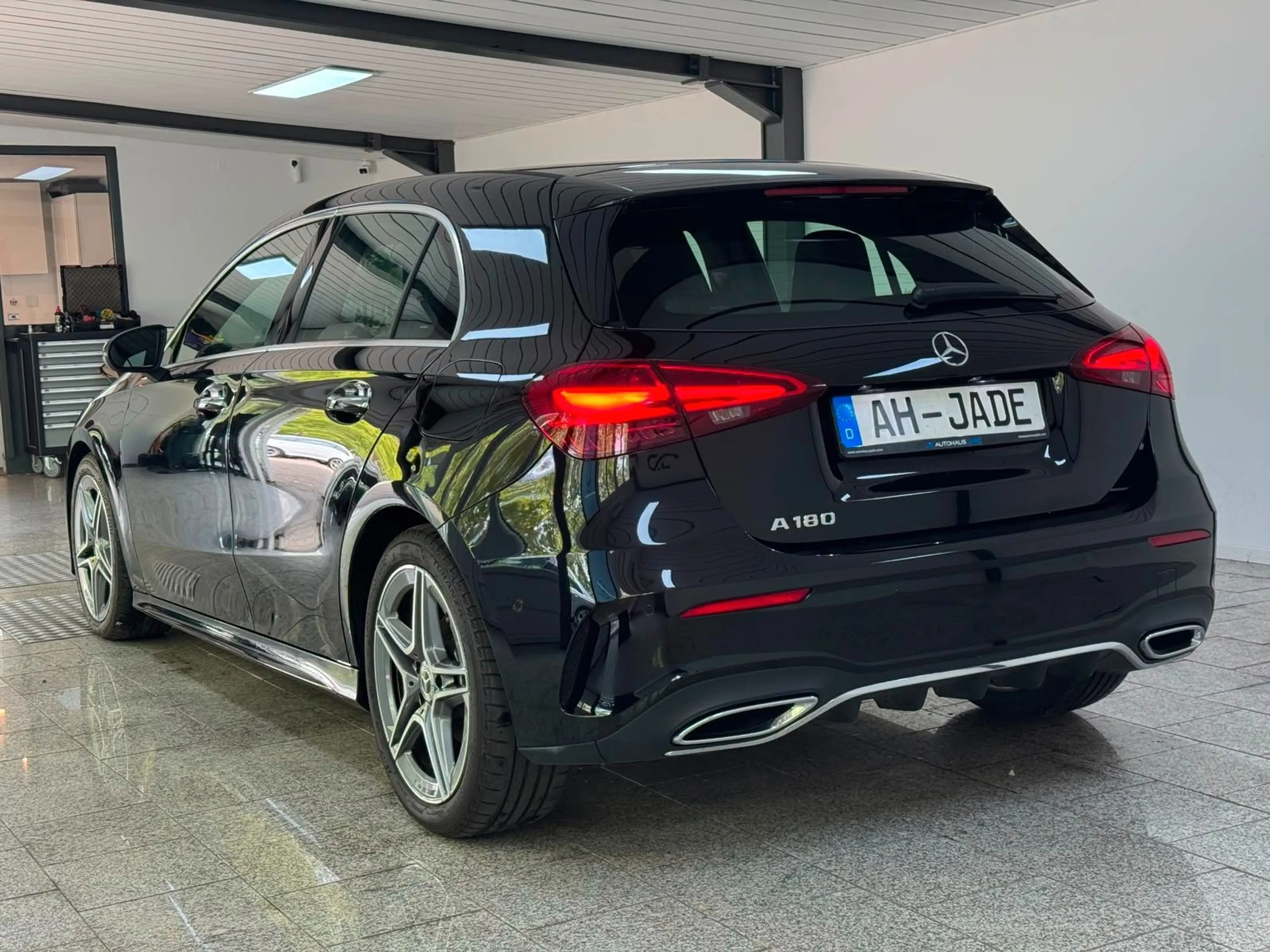 Mercedes-Benz A 180 AMG*WENIG-KM*Advanced Plus*MBUX* — photo 5