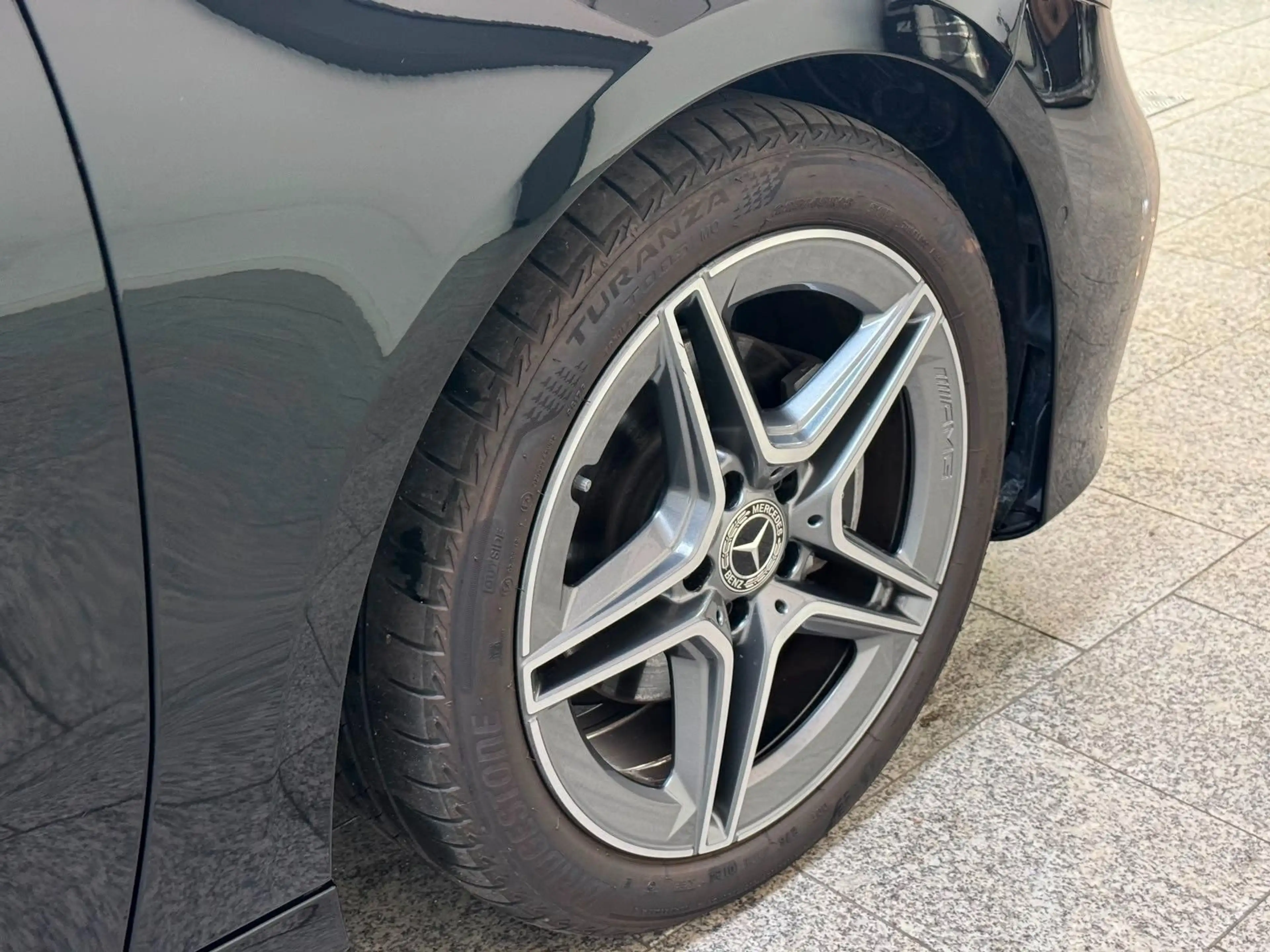 Mercedes-Benz A 180 AMG*WENIG-KM*Advanced Plus*MBUX* — photo 47