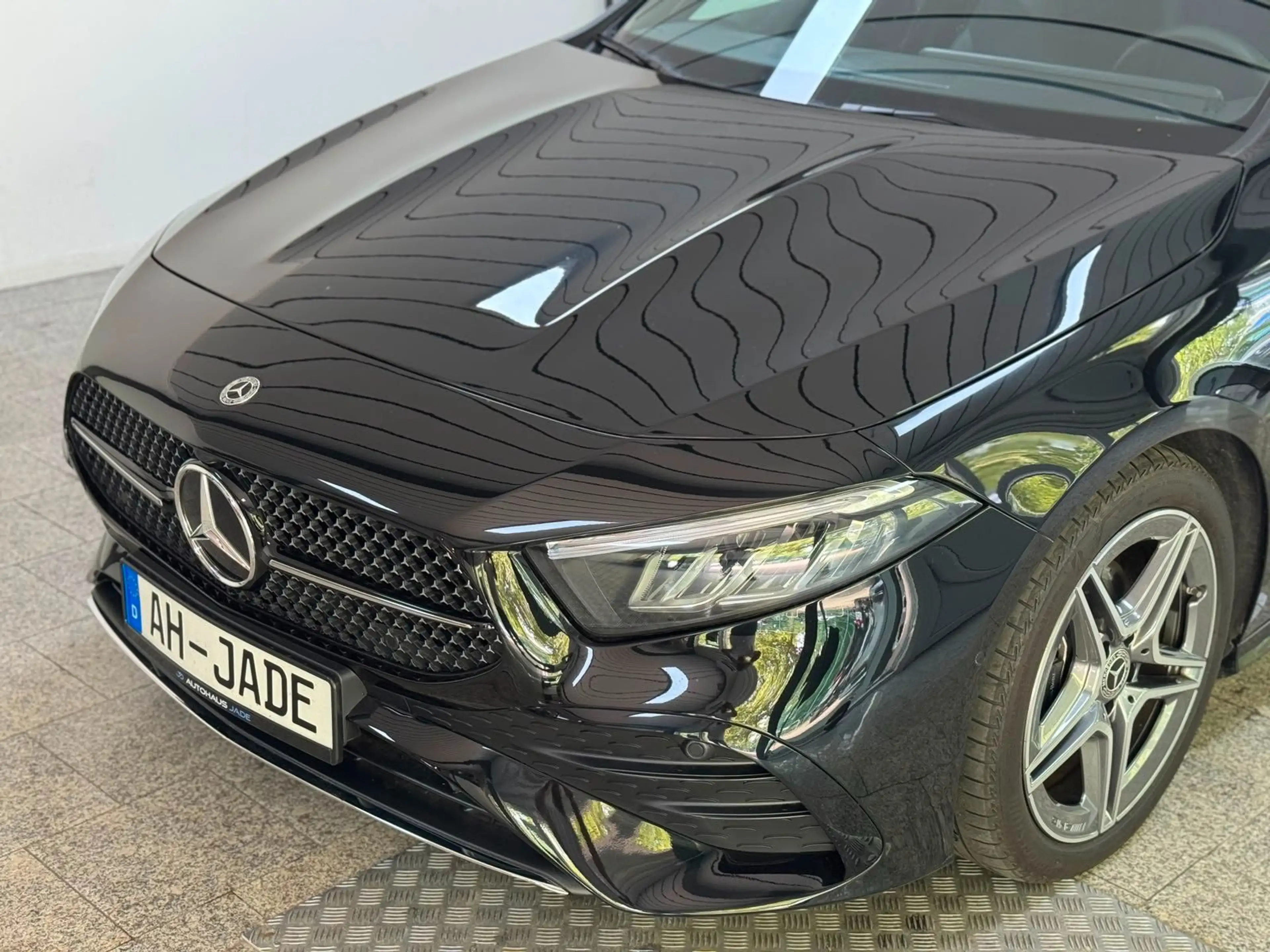 Mercedes-Benz A 180 AMG*WENIG-KM*Advanced Plus*MBUX* — photo 8