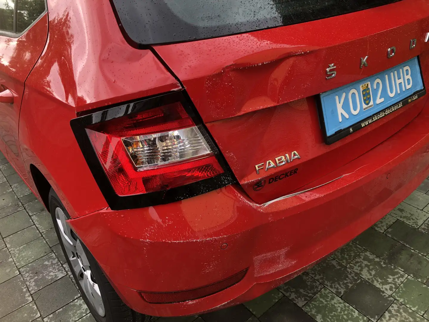 Skoda Fabia SC 1,0 HECKSCHADEN Rot - 1
