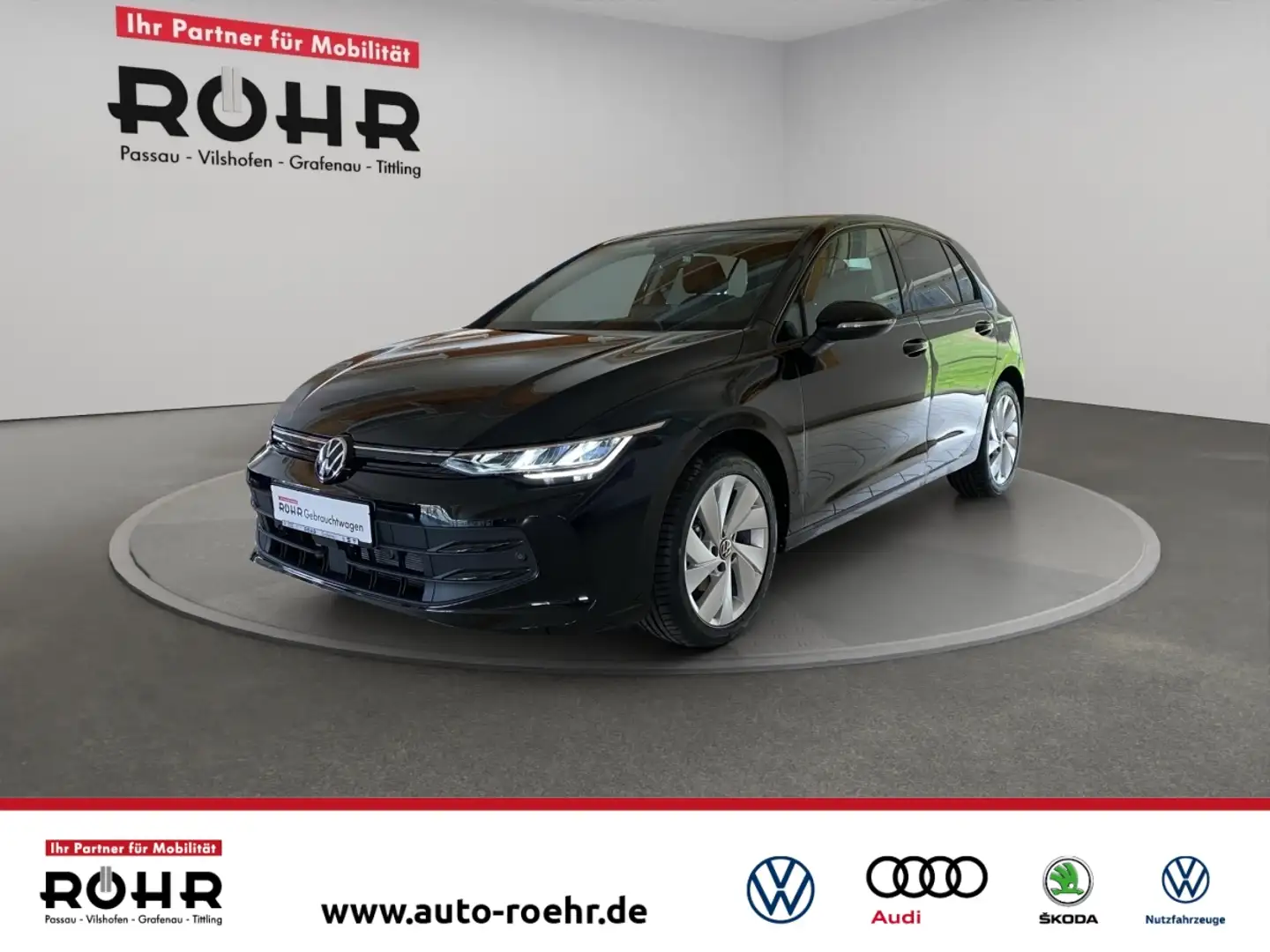 Volkswagen Golf VIII People Edition 1.5 TSI BMT (Garantie 03/2028. Noir - 1