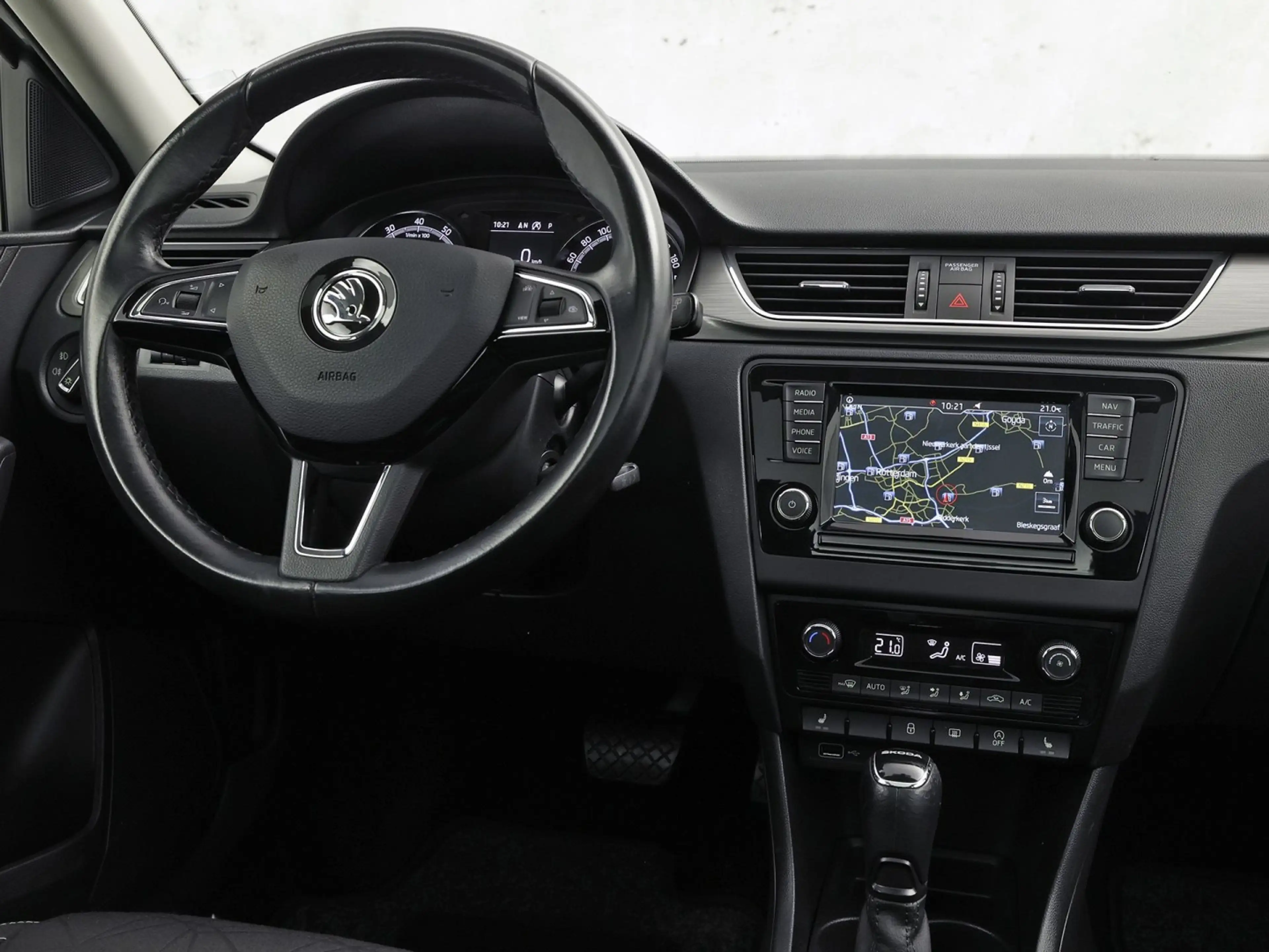 Skoda Rapid/Spaceback 1.0 TSI Sport Automaat (PANORAMADAK, NAVIGATIE, CL — photo 7