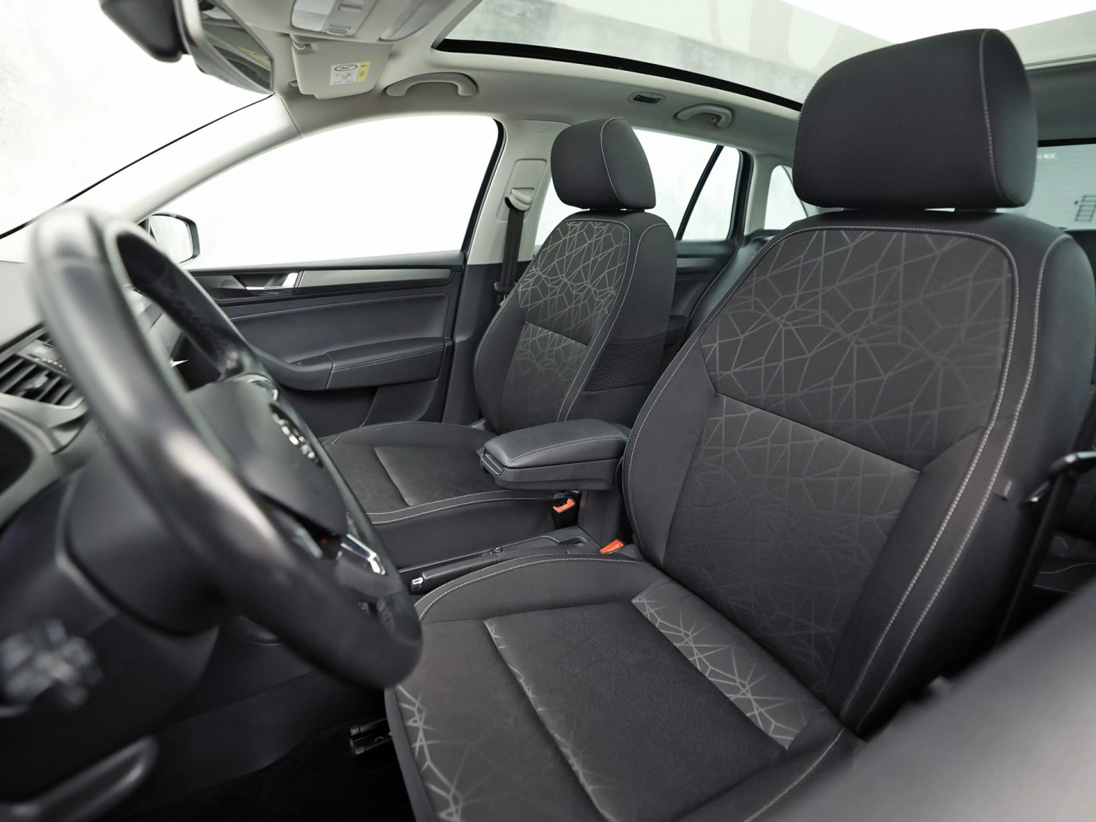 Skoda Rapid/Spaceback 1.0 TSI Sport Automaat (PANORAMADAK, NAVIGATIE, CL — photo 16