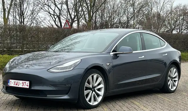 Tesla Model 3 Model 3 75 kWh //LONG-RANGE / DUAL MOTOR R // AWD