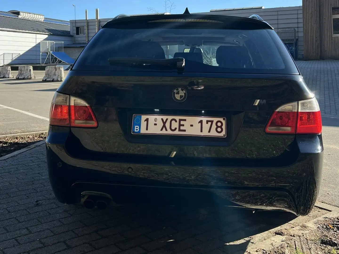 BMW 525 d Exclusive Line pak m Zwart - 2