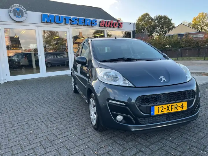 Peugeot 107 1.0 ACTIVE, AIRCO, Centr.Vergr., zeer mooi!