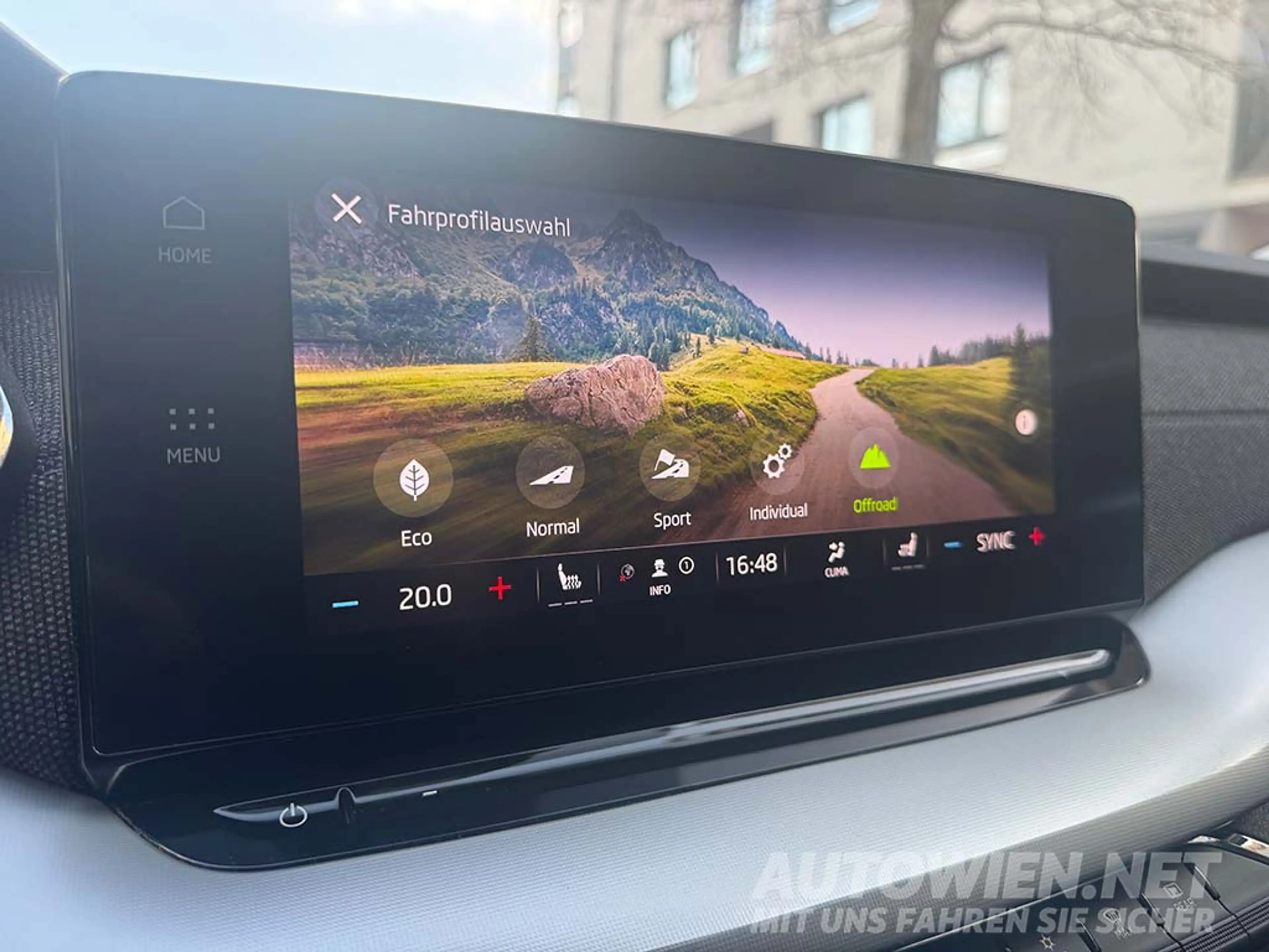 Skoda Octavia SCOUT 2,0 TDI 4x4 DSG | MATRIX LED | KAMERA — photo 14