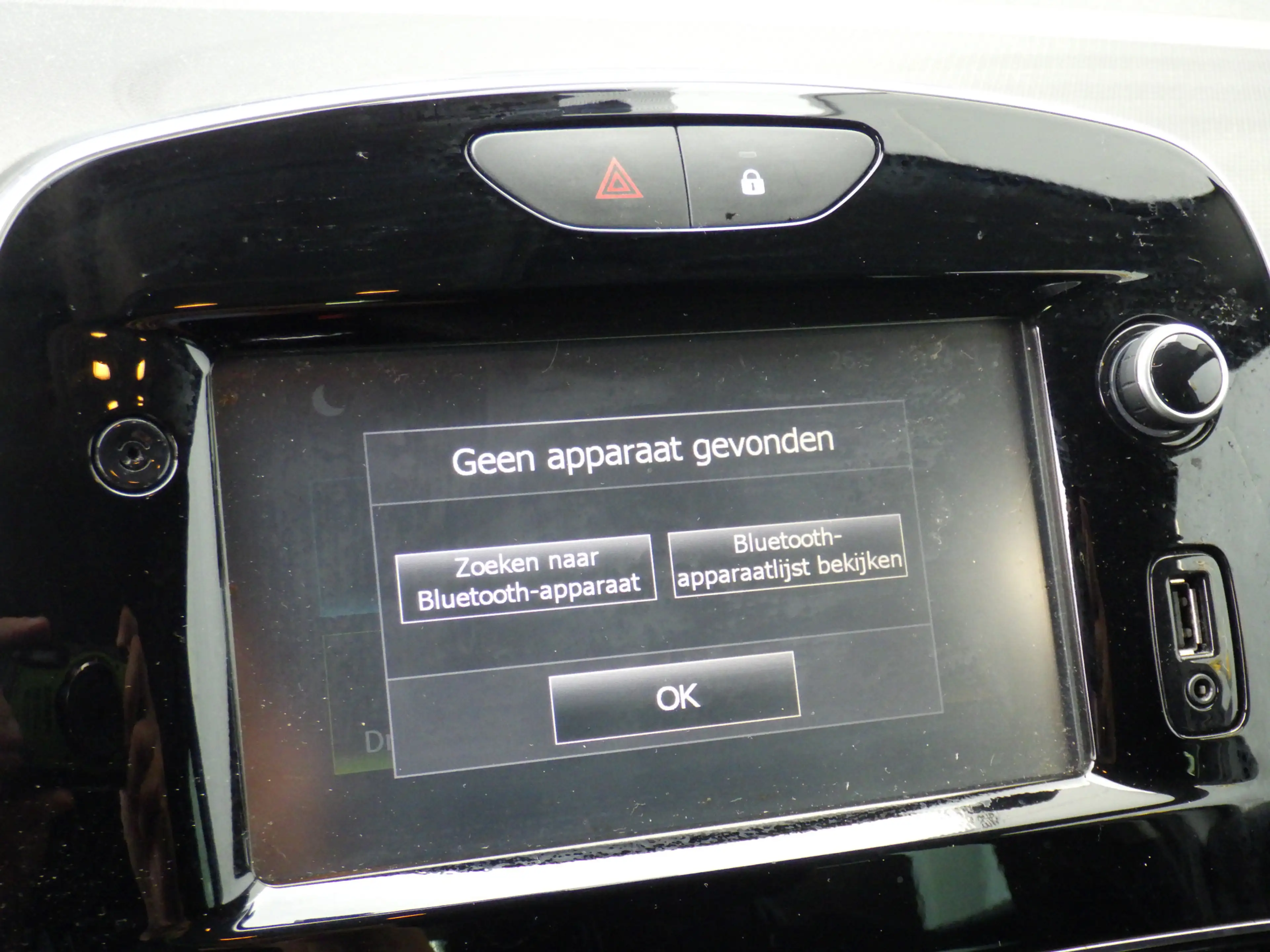Renault Clio 0.9 TCe Limited, Airco, Cruise, Navi, PDC, NL/NAP! — photo 32