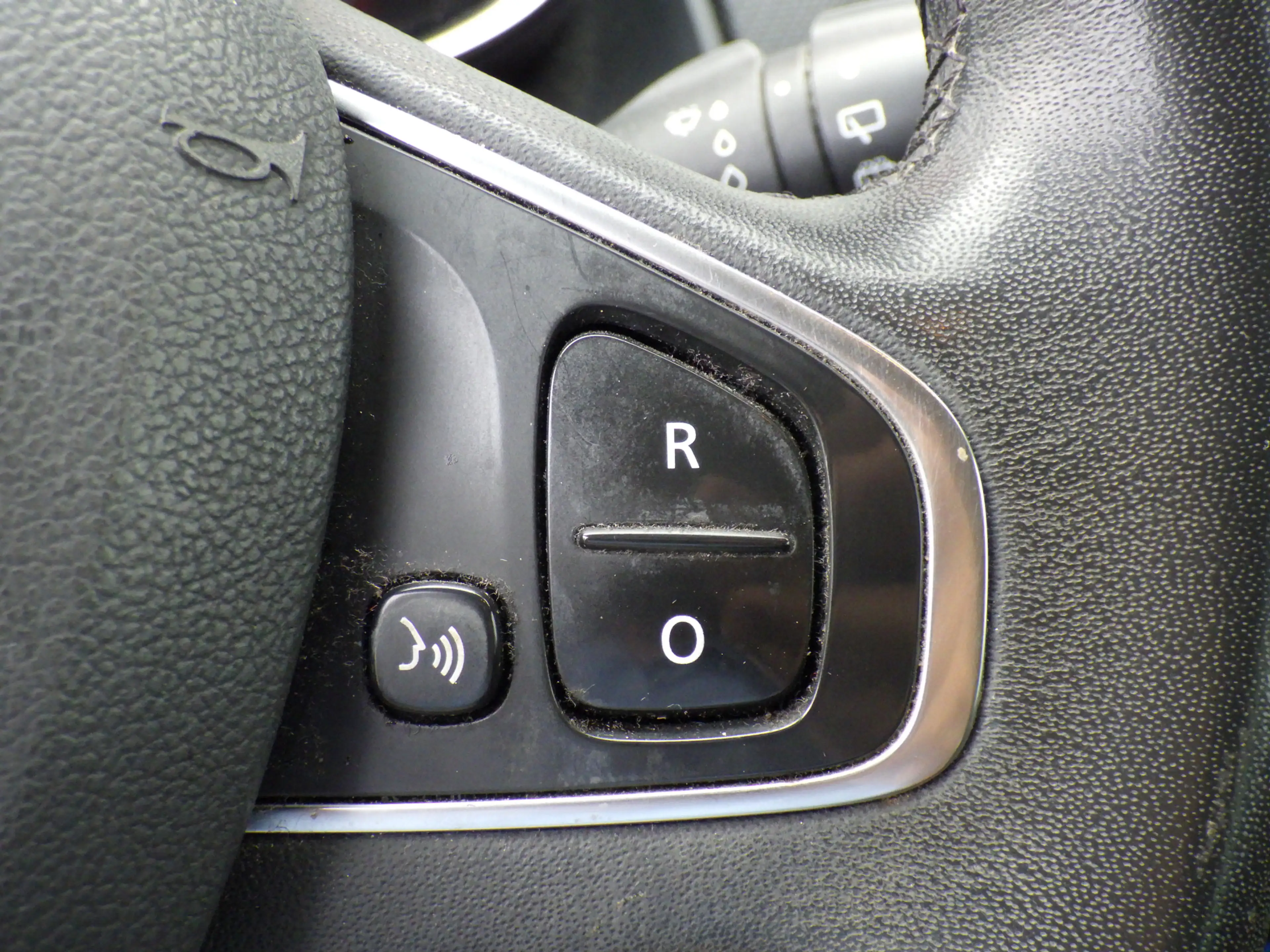 Renault Clio 0.9 TCe Limited, Airco, Cruise, Navi, PDC, NL/NAP! — photo 28