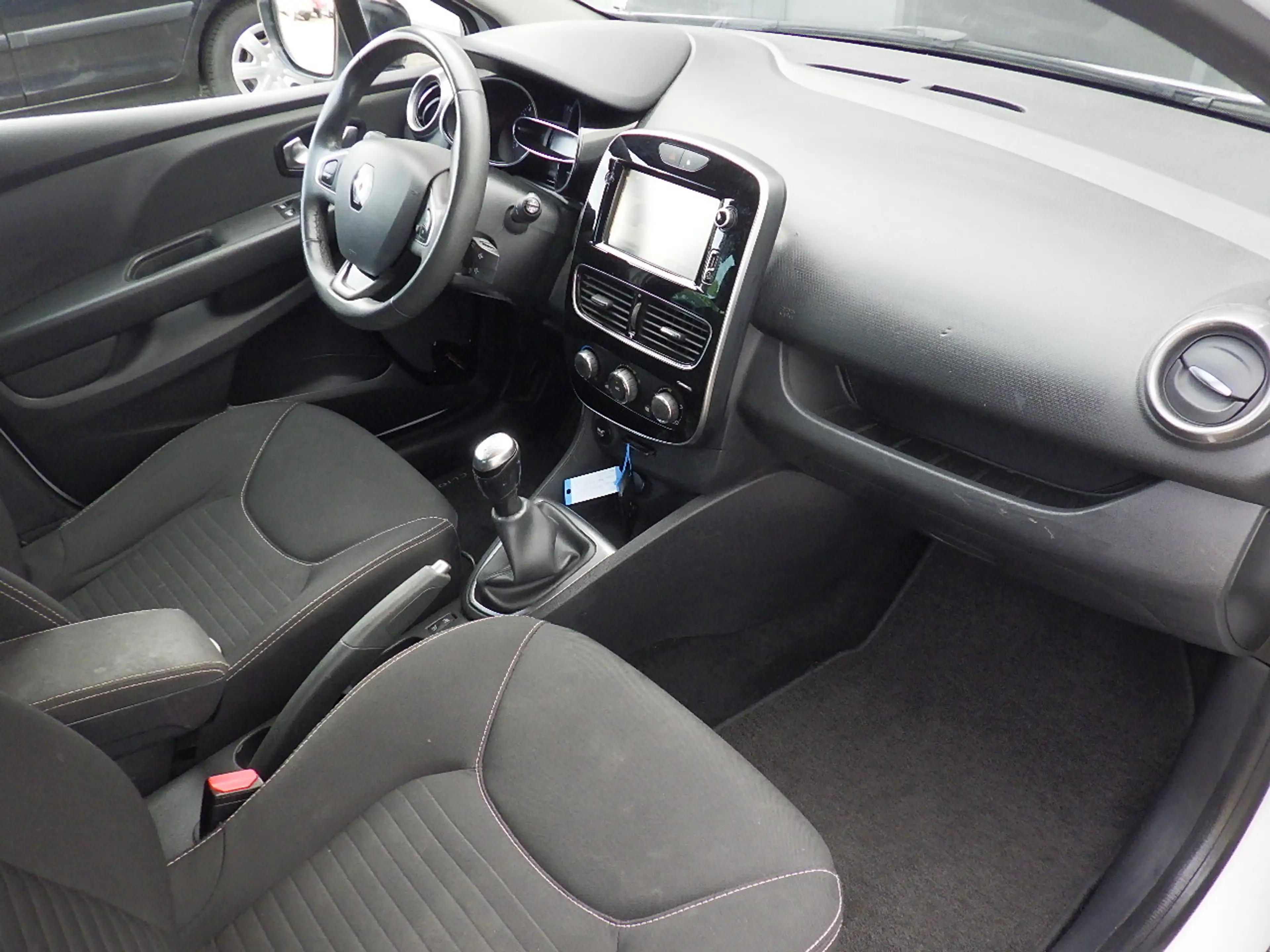 Renault Clio 0.9 TCe Limited, Airco, Cruise, Navi, PDC, NL/NAP! — photo 6