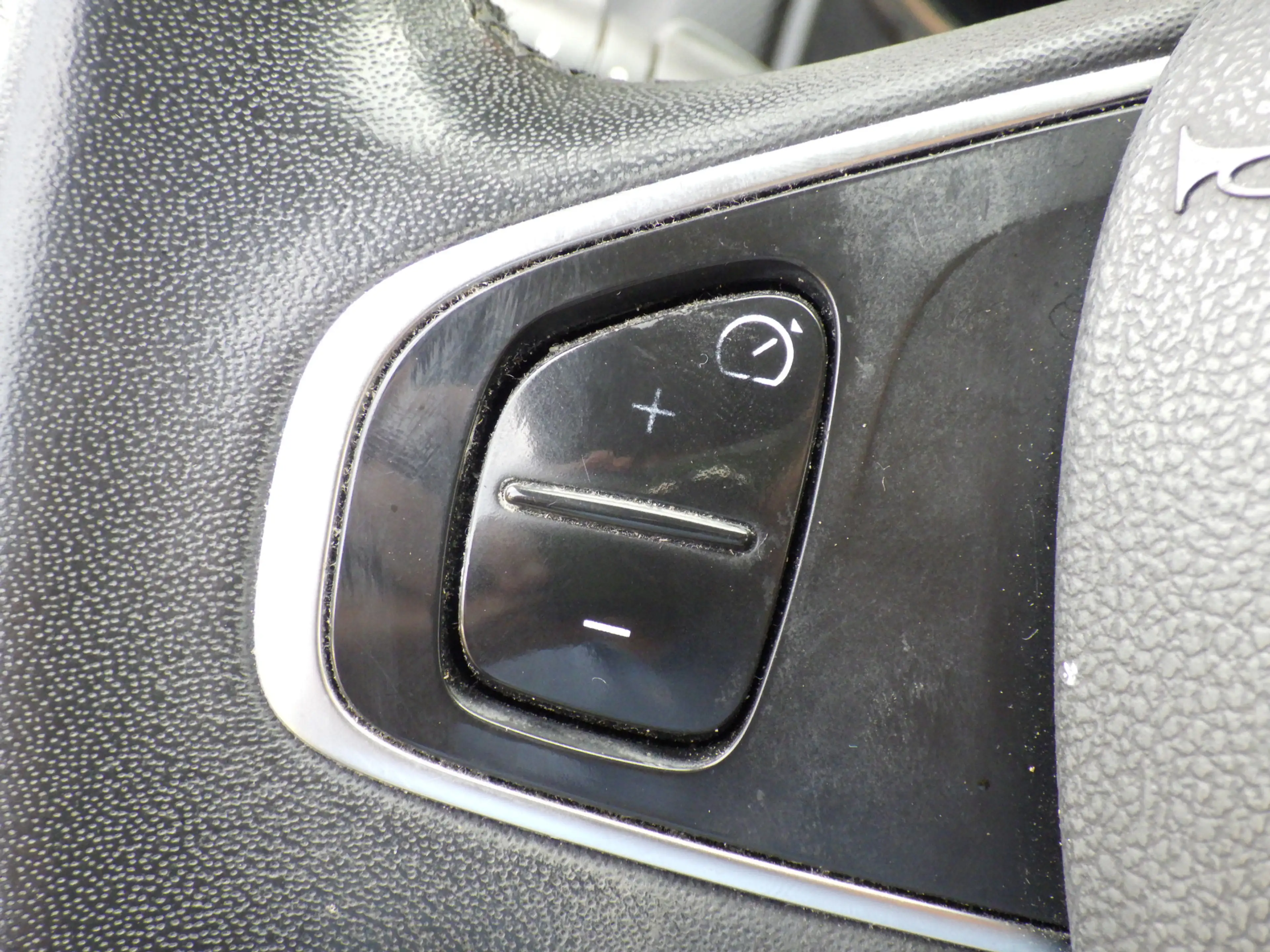 Renault Clio 0.9 TCe Limited, Airco, Cruise, Navi, PDC, NL/NAP! — photo 27
