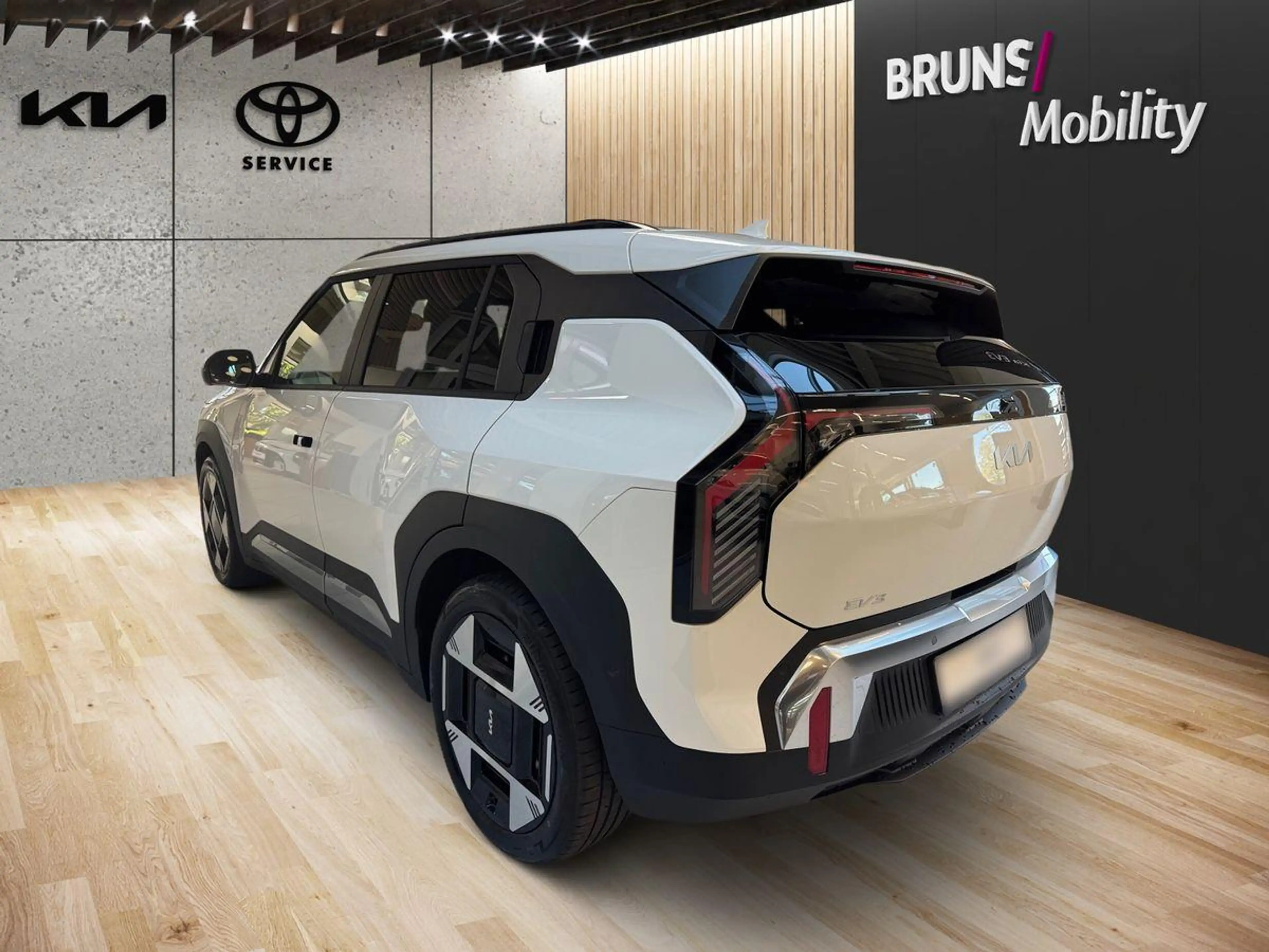 Kia EV3 Earth 81,4 KW/h Vollausstattung! — photo 5