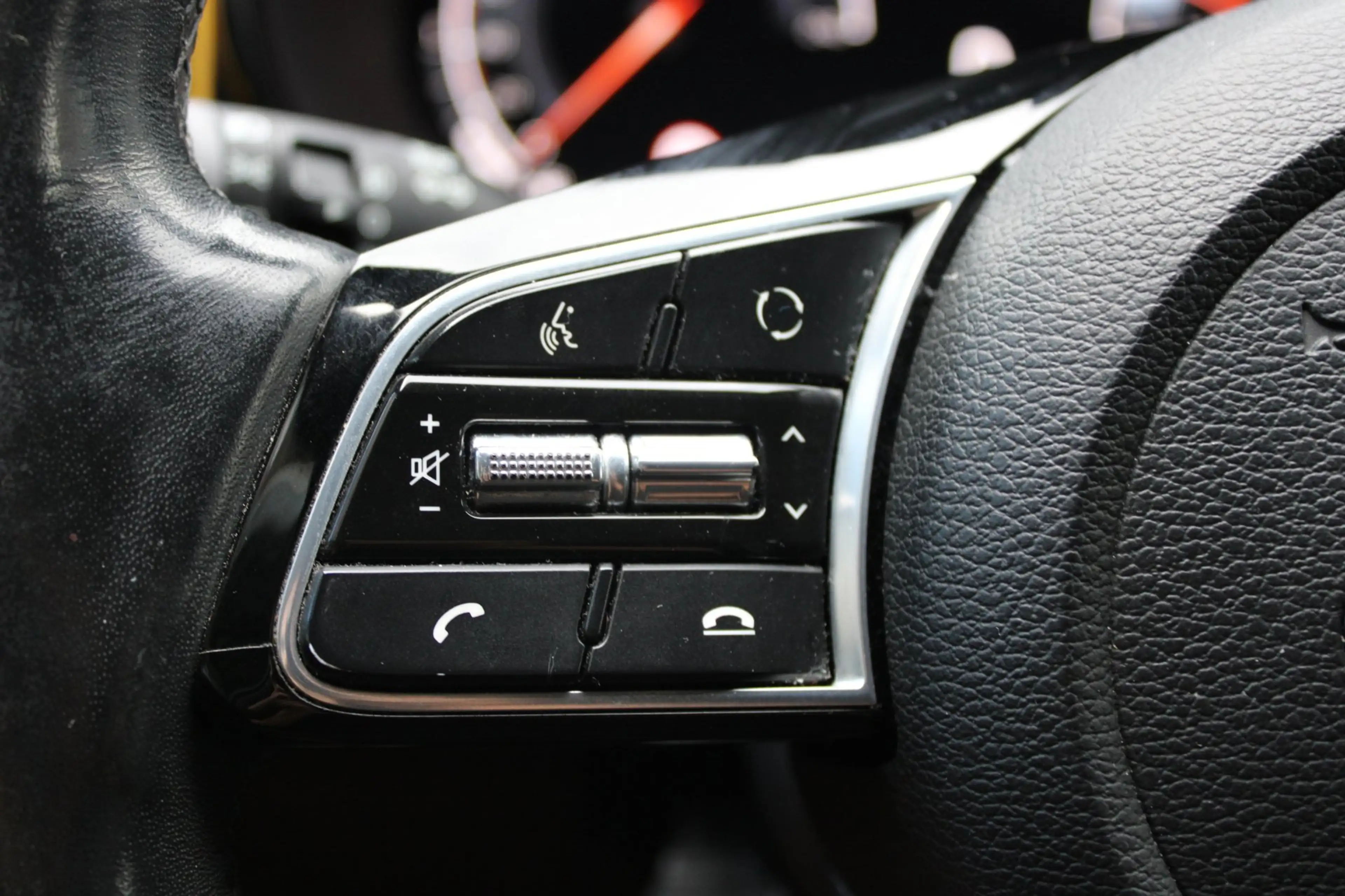 Kia XCeed 1.0 T-GDi DynamicPlusLine / Panoramadak / Camera / — photo 21