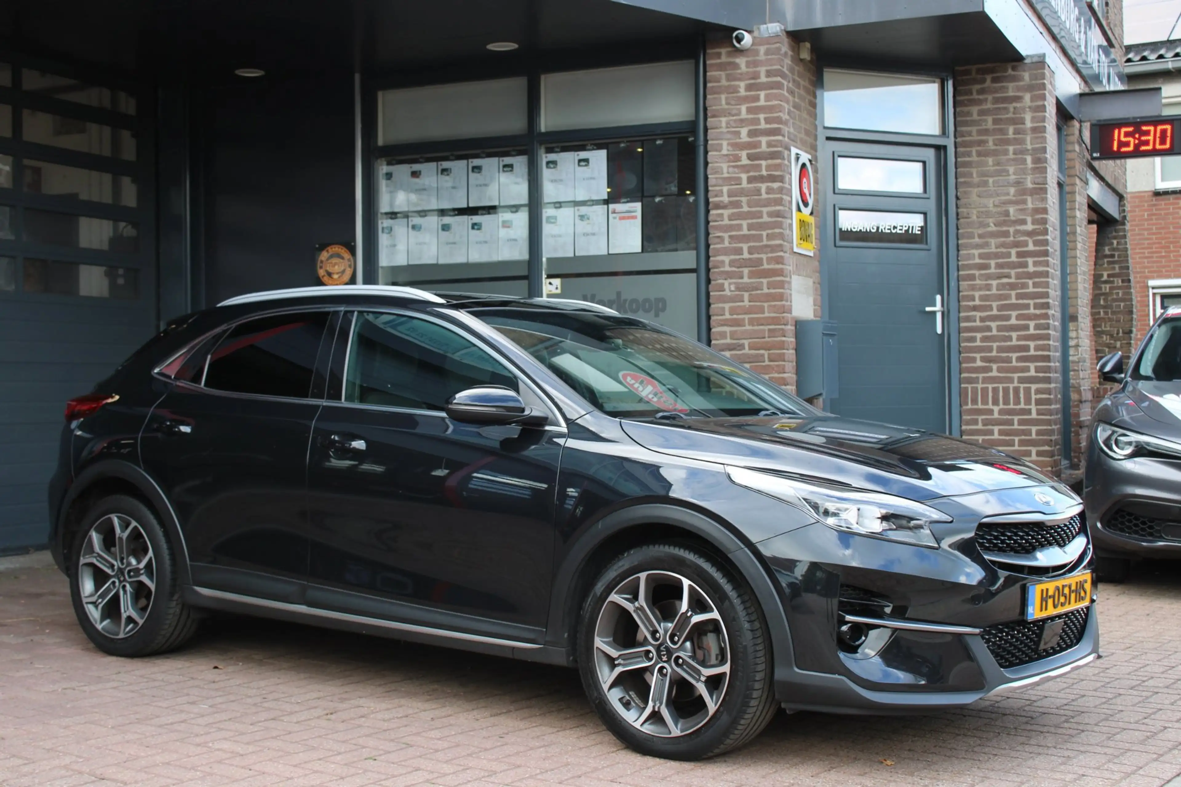 Kia XCeed 1.0 T-GDi DynamicPlusLine / Panoramadak / Camera / — photo 3