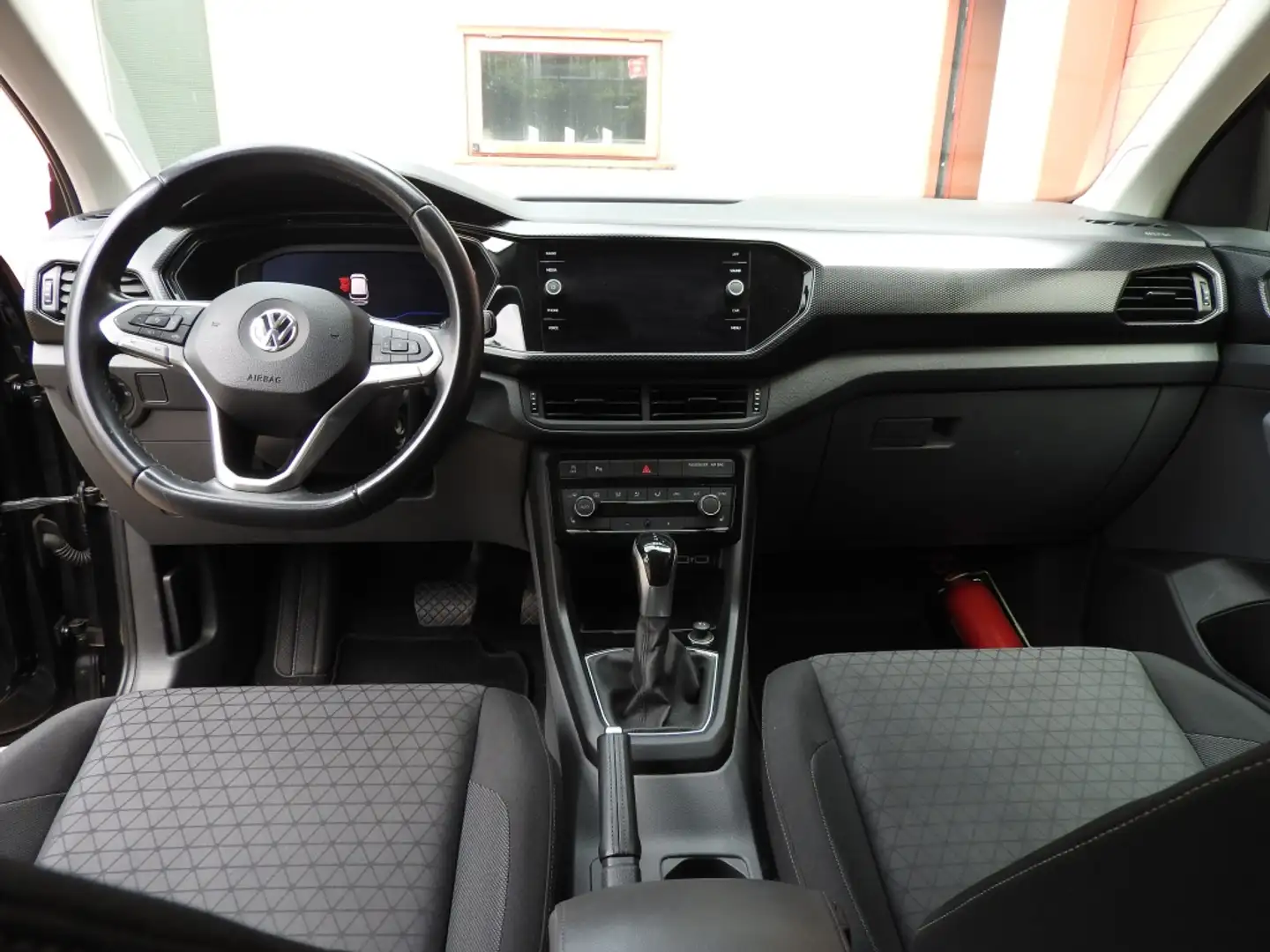 Volkswagen T-Cross 1.0 TSI Style, Camera, digitaal dasch, trekhaak, C Noir - 2